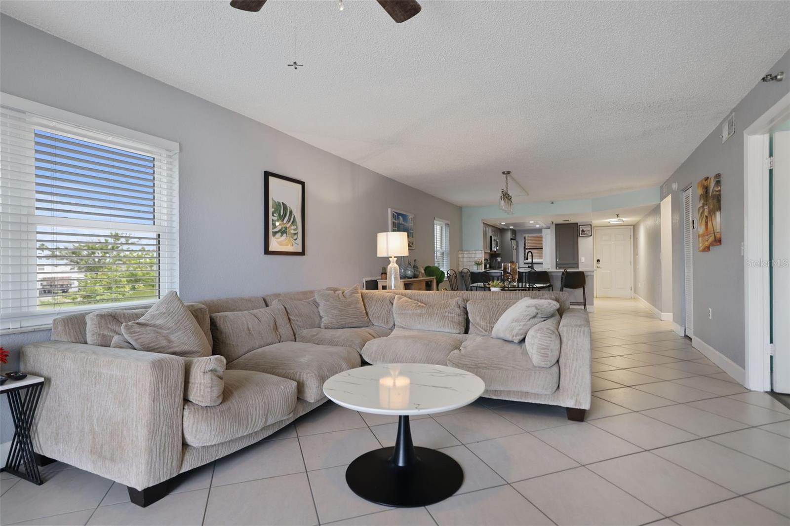 Image 15 of 37 For 14401 Gulf Boulevard 106