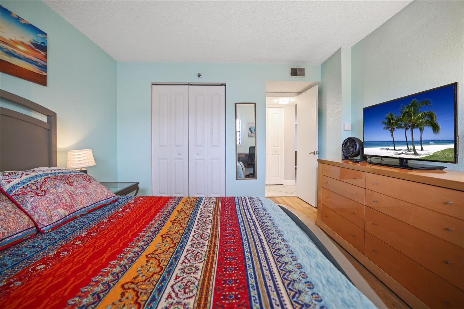 Image 29 of 37 For 14401 Gulf Boulevard 106