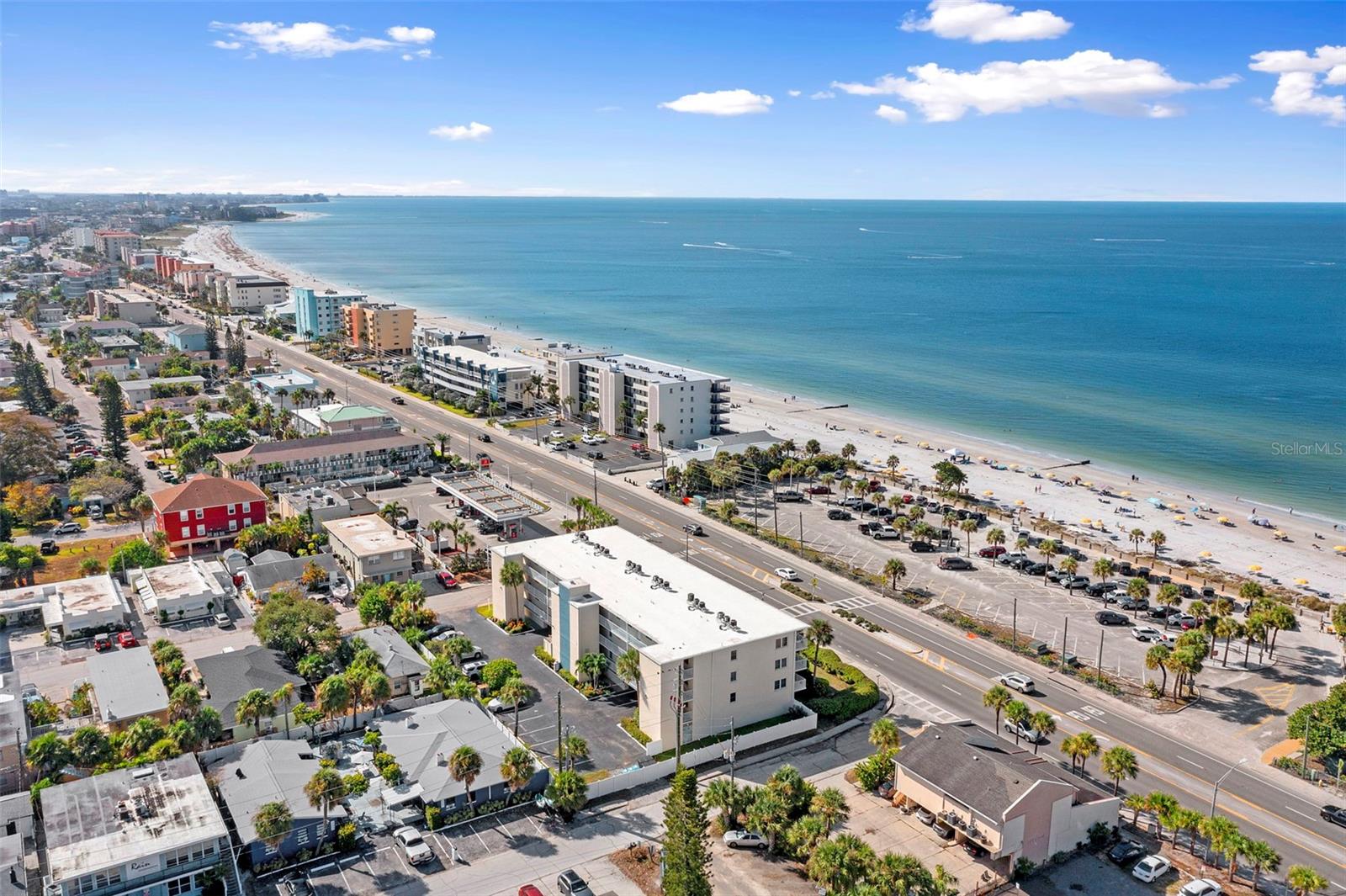 Image 33 of 37 For 14401 Gulf Boulevard 106