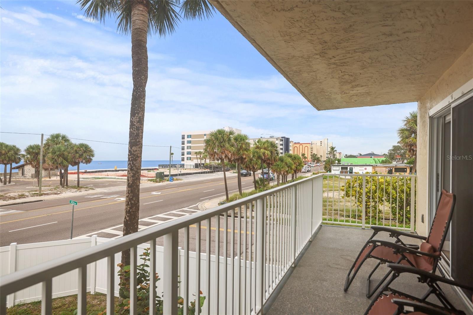 Image 5 of 37 For 14401 Gulf Boulevard 106