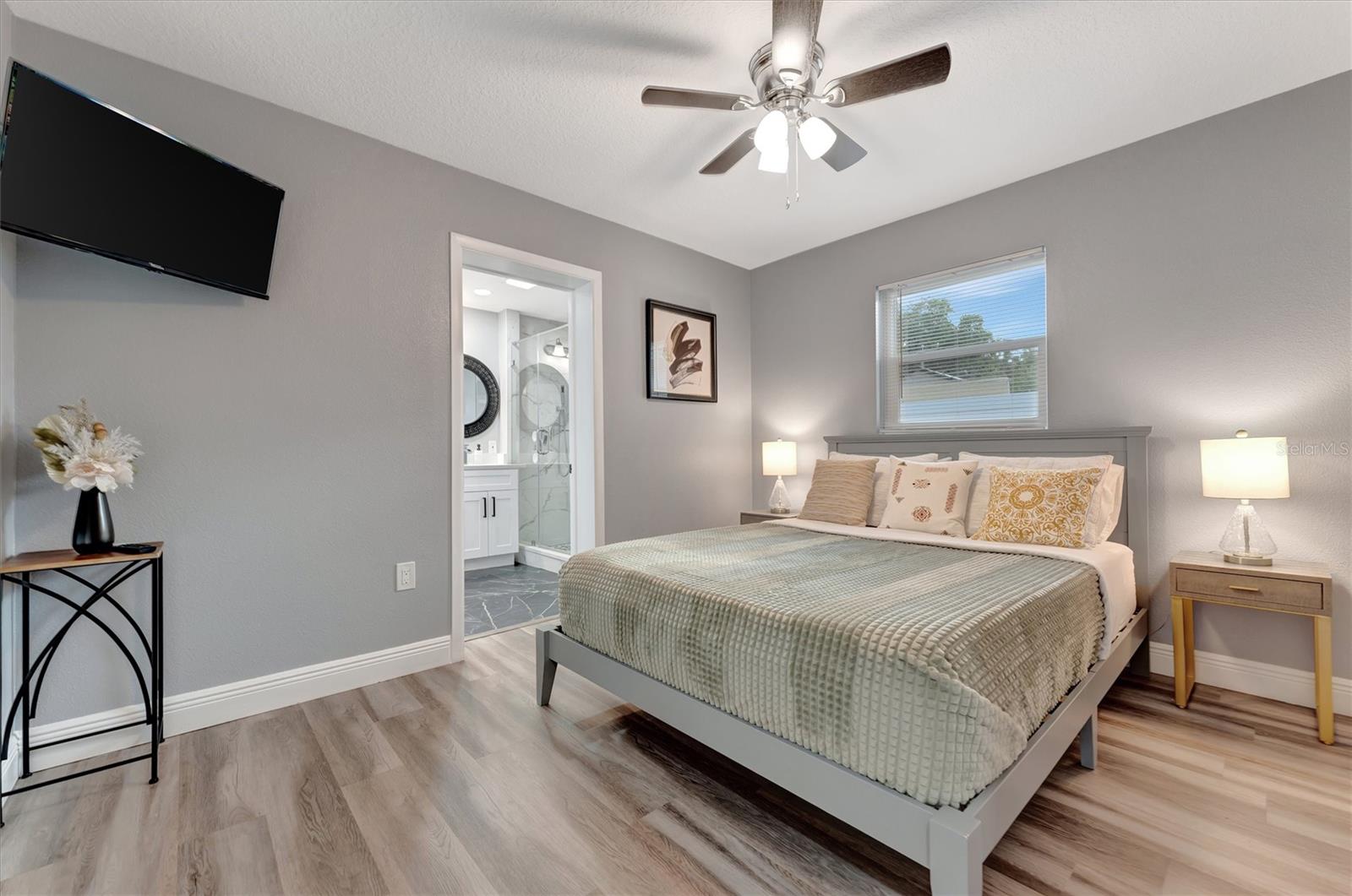 Image 35 of 64 For 2918 19th Place Sw