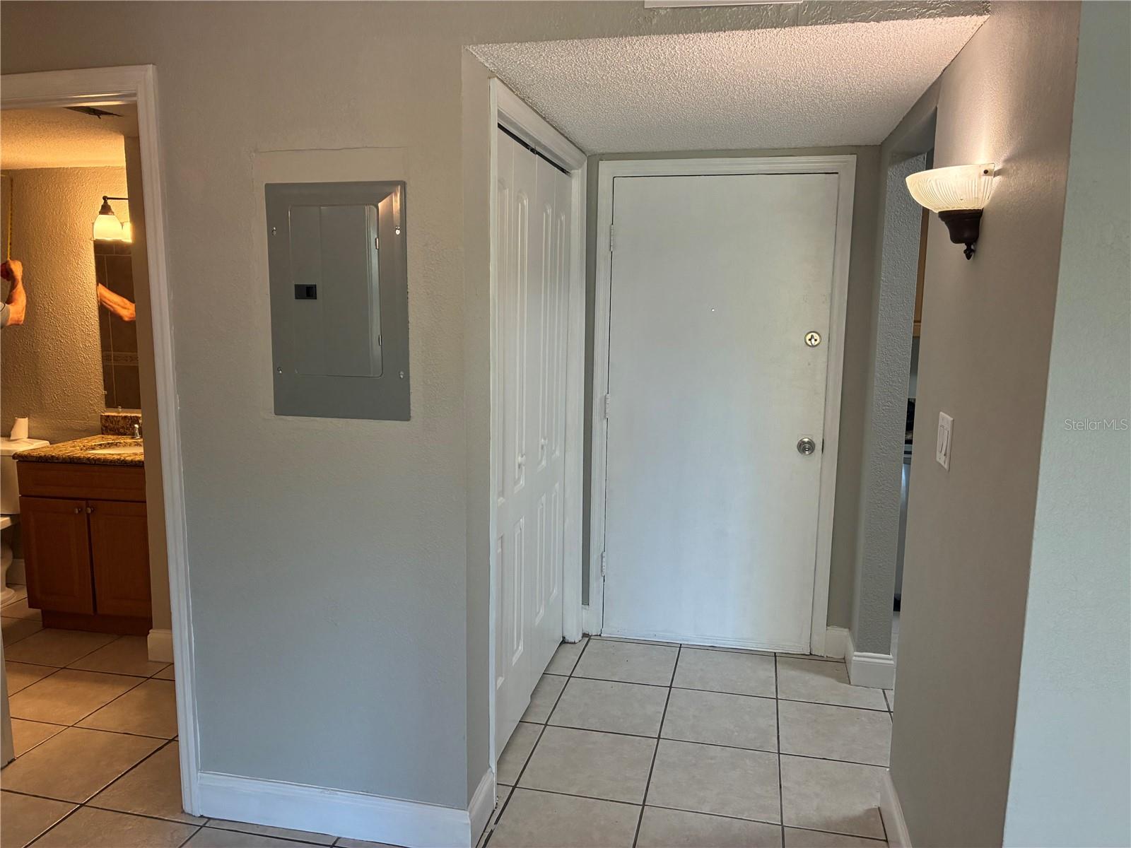 Image 2 of 8 For 2850 Somerset Park Drive 101