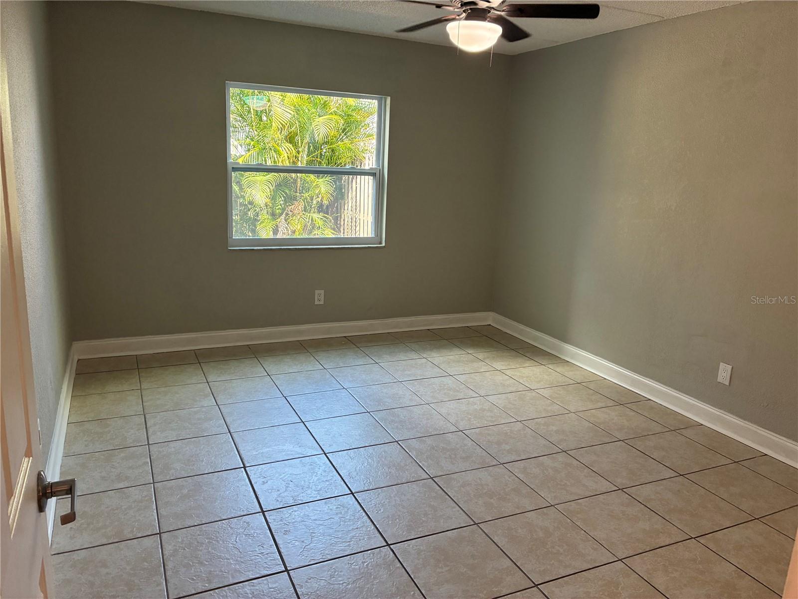 Image 4 of 8 For 2850 Somerset Park Drive 101