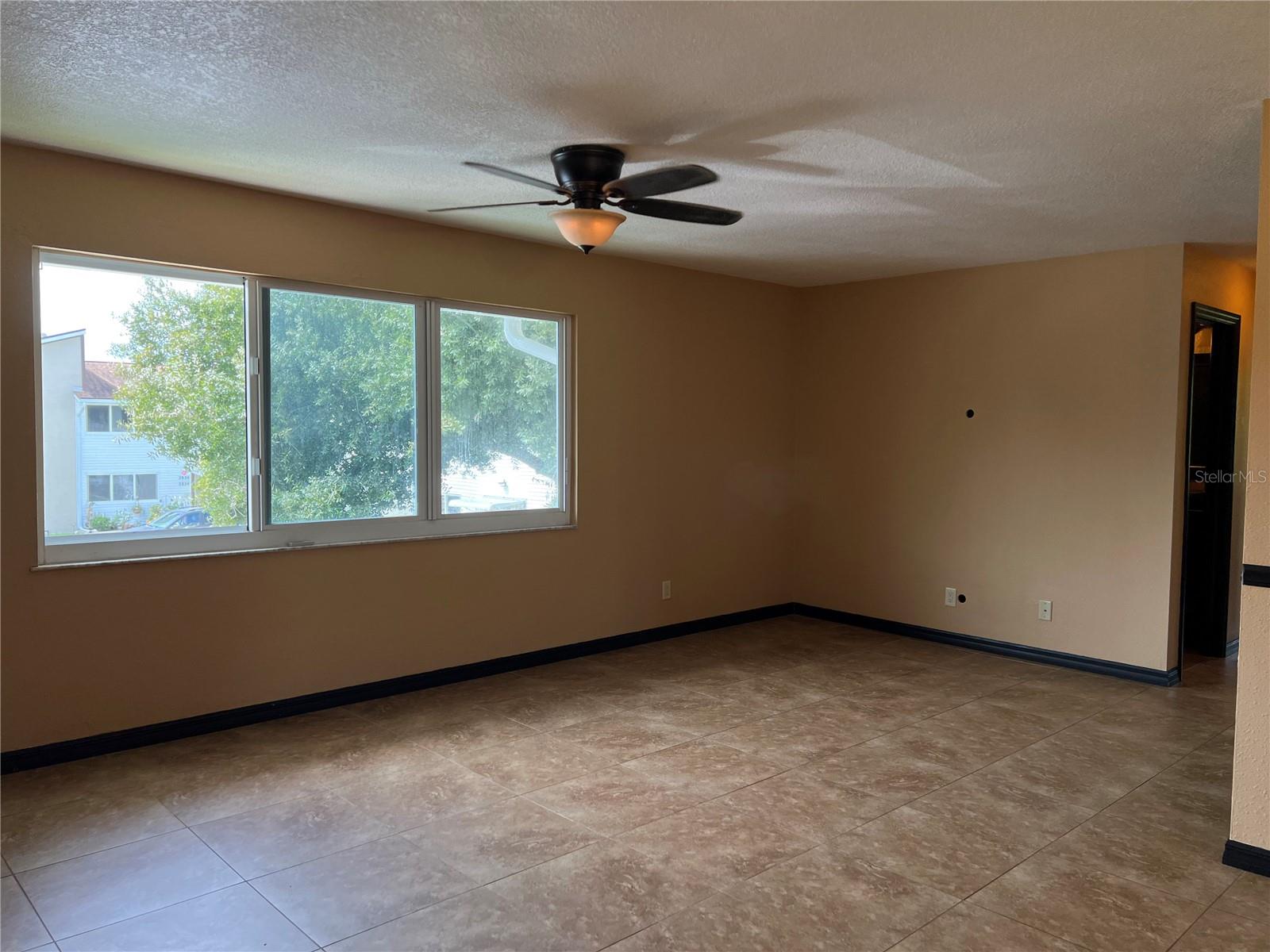 Image 12 of 27 For 22481 Westchester Boulevard B27