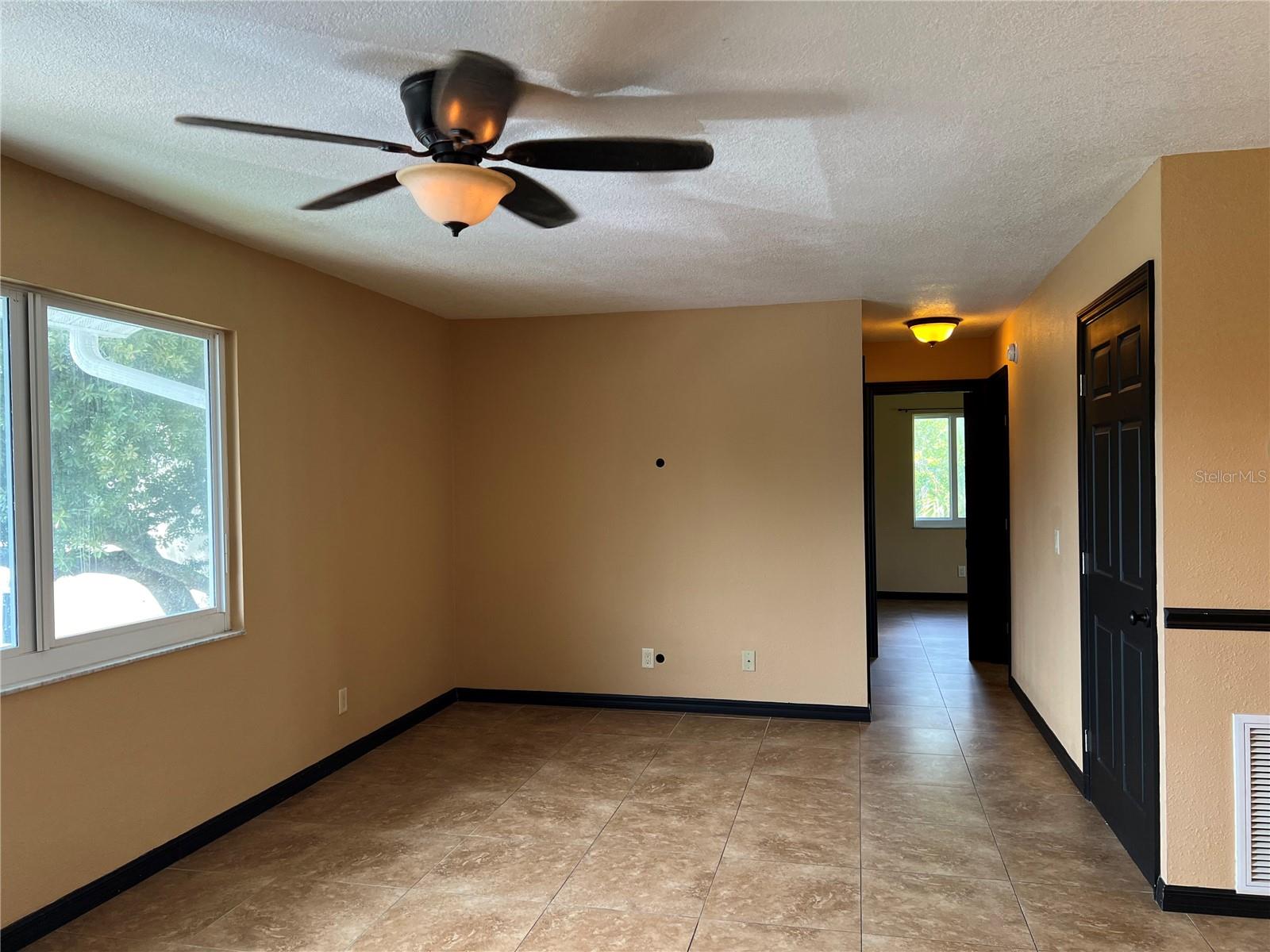 Image 13 of 27 For 22481 Westchester Boulevard B27