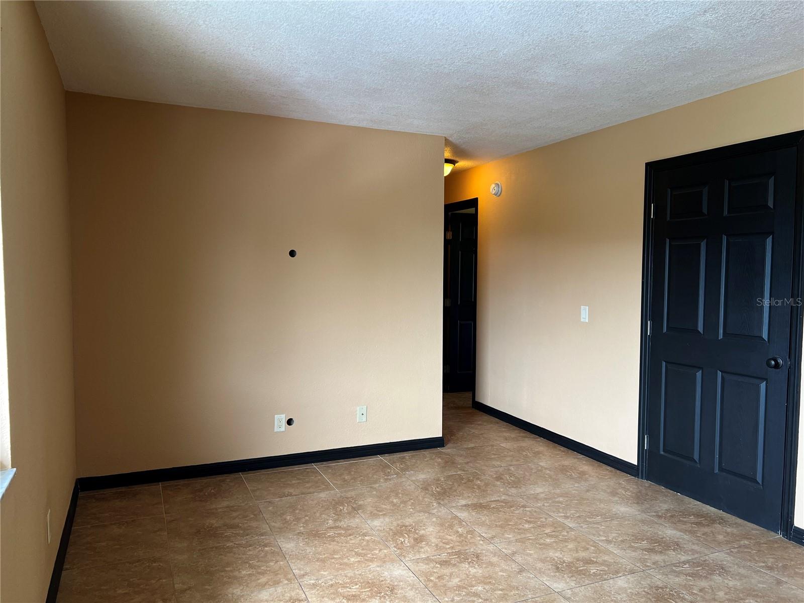 Image 16 of 27 For 22481 Westchester Boulevard B27