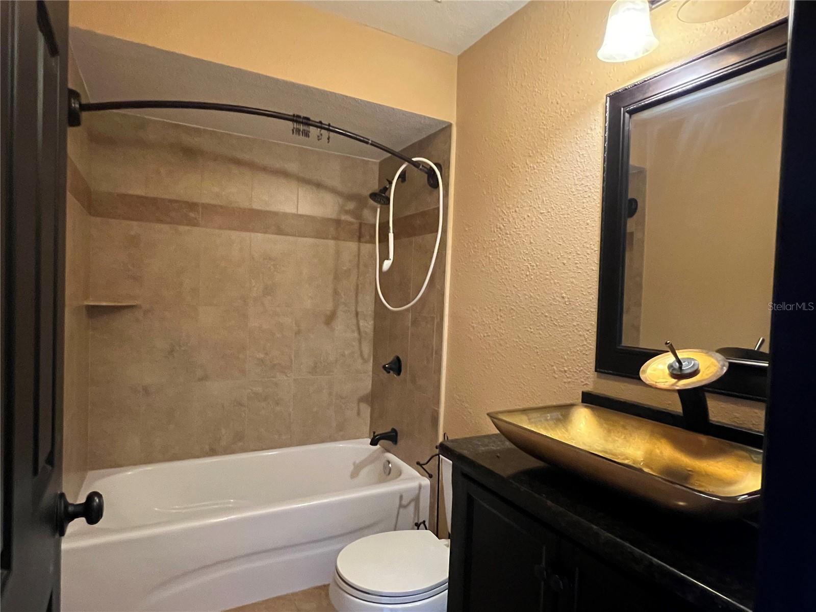 Image 17 of 27 For 22481 Westchester Boulevard B27