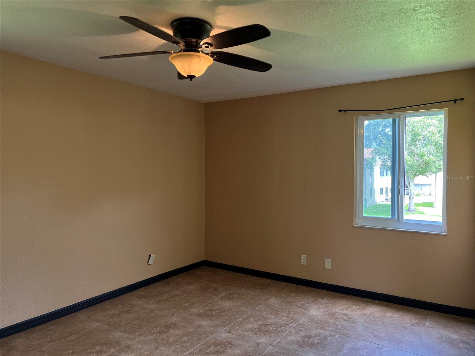 Image 20 of 27 For 22481 Westchester Boulevard B27