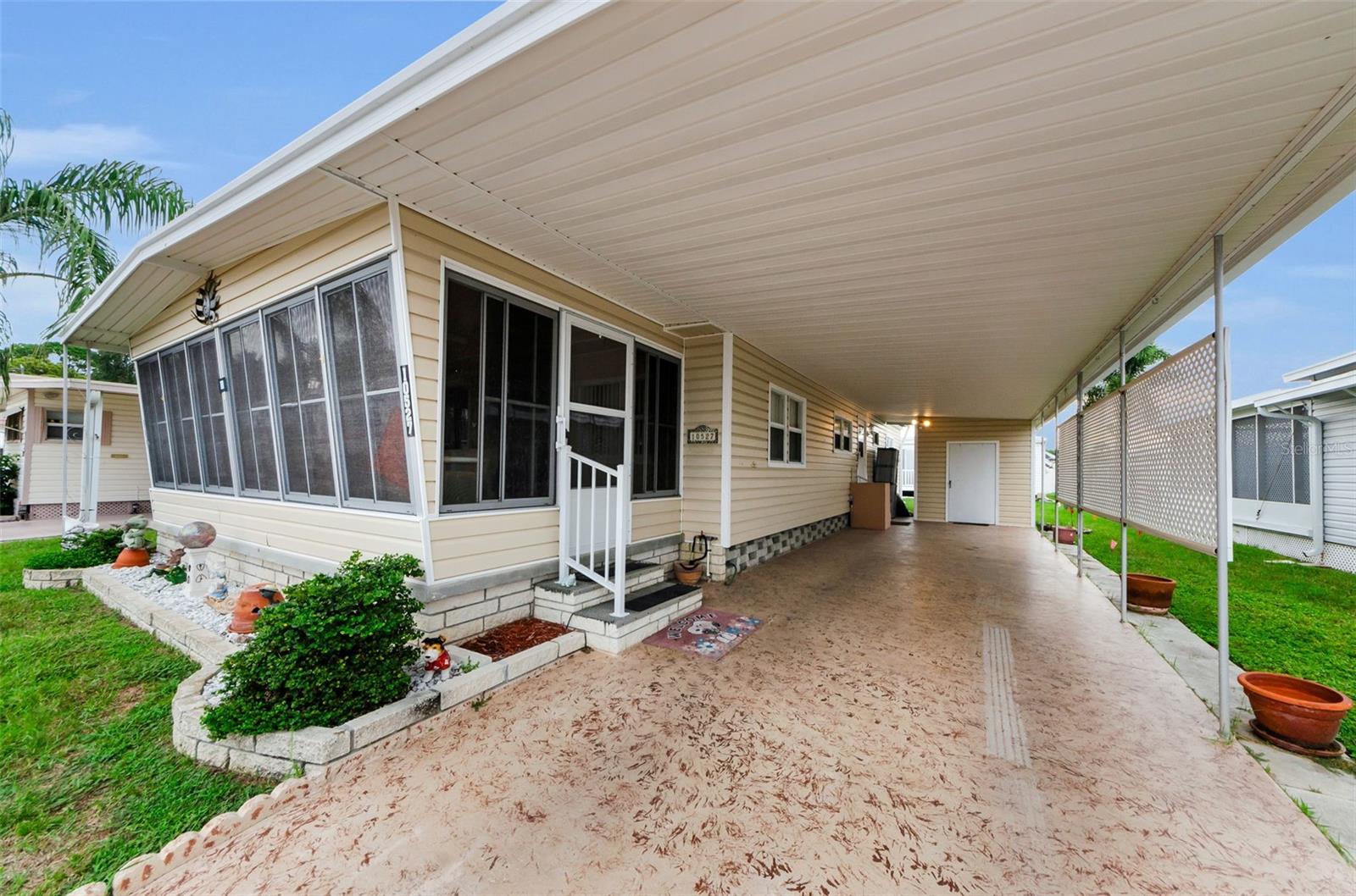 Image 3 of 45 For 10527 Tahitian Lane 111