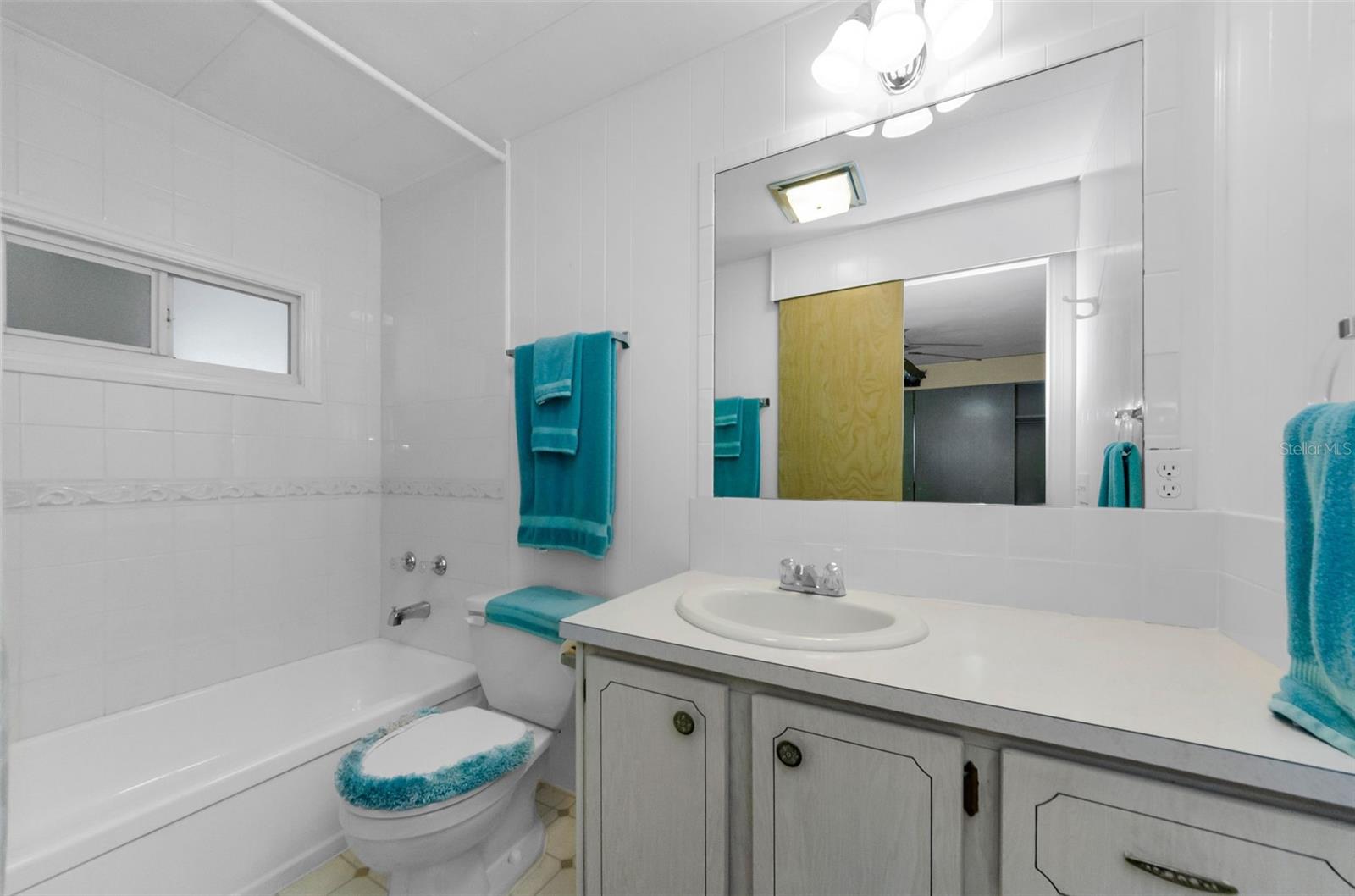 Image 36 of 45 For 10527 Tahitian Lane 111