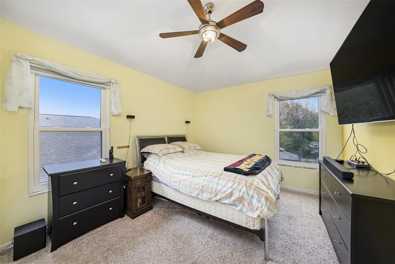 Listing photo id 19 for 31307 Chatterly Drive