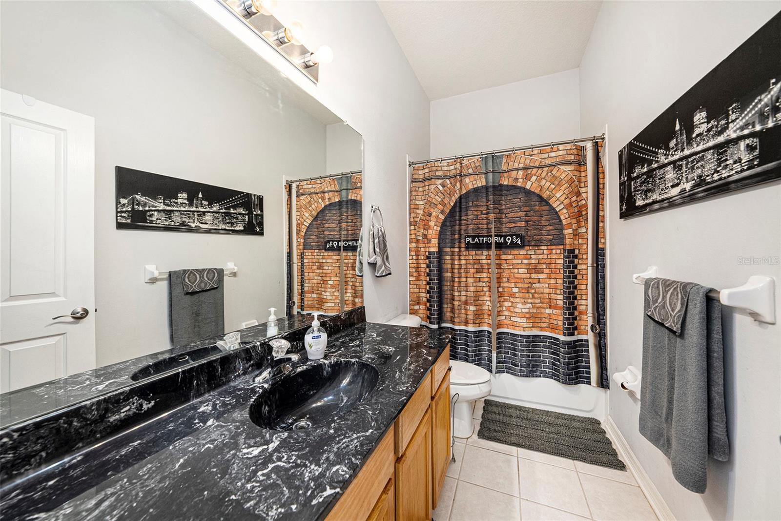 Listing photo id 20 for 31307 Chatterly Drive