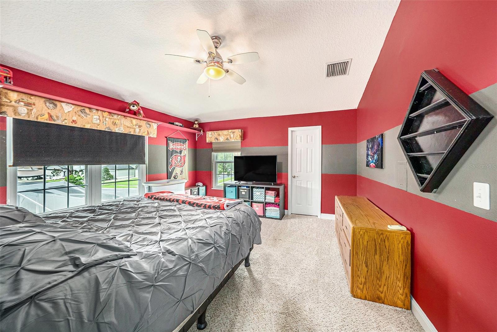 Listing photo id 23 for 31307 Chatterly Drive