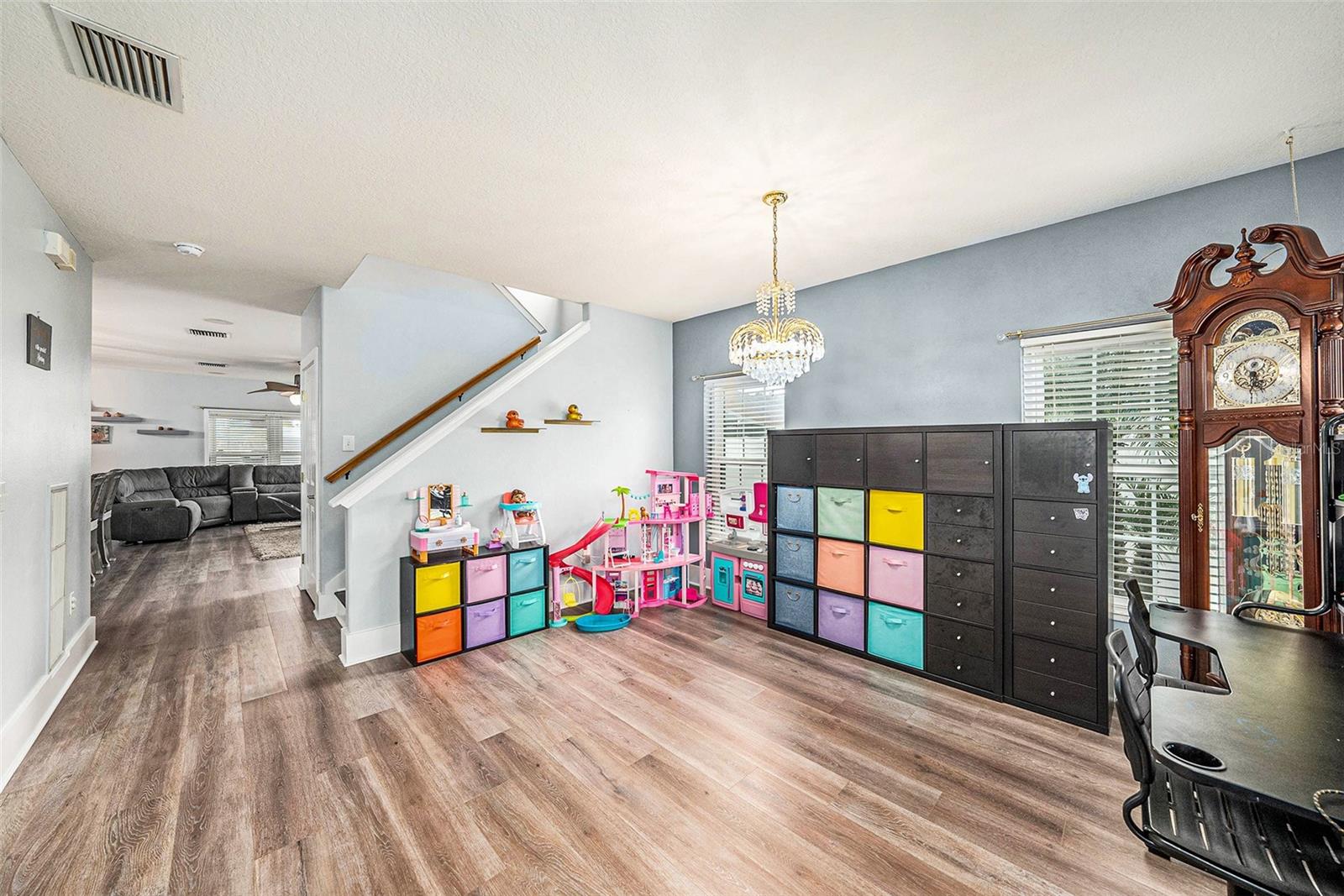 Listing photo id 3 for 31307 Chatterly Drive