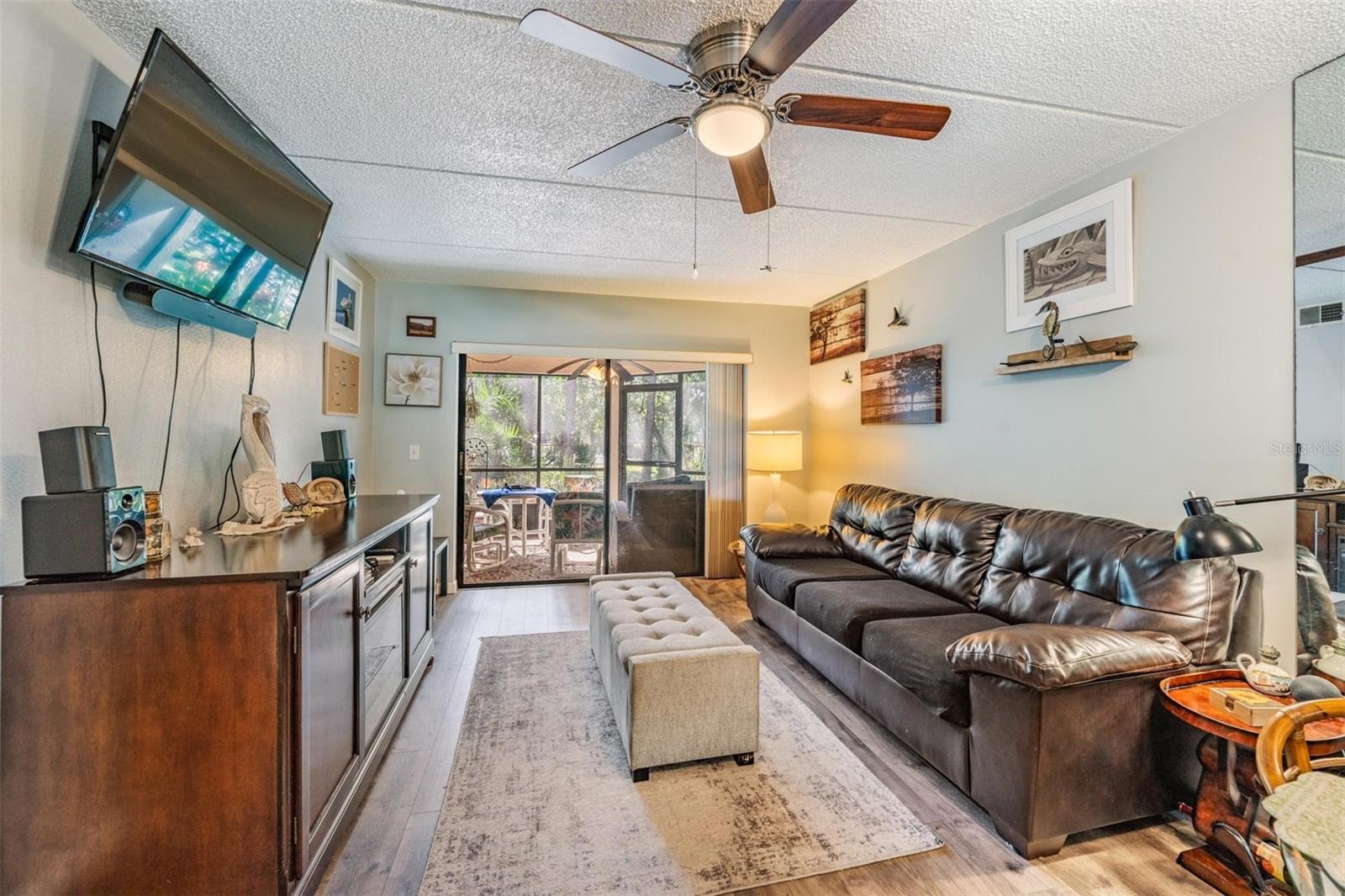Image 5 of 31 For 129 Woodlake Wynde  129
