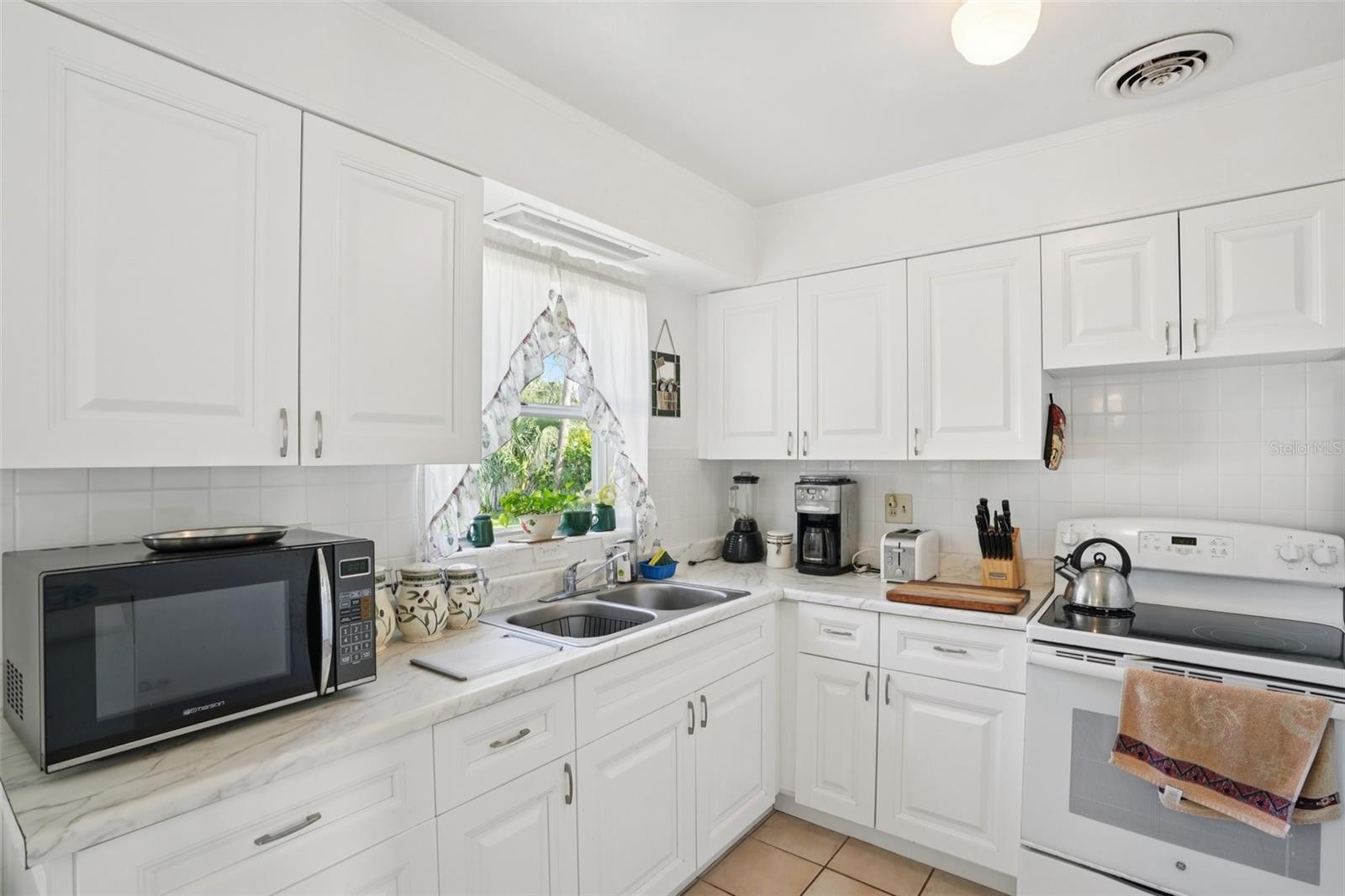 Image 9 of 26 For 3491 58th Street N