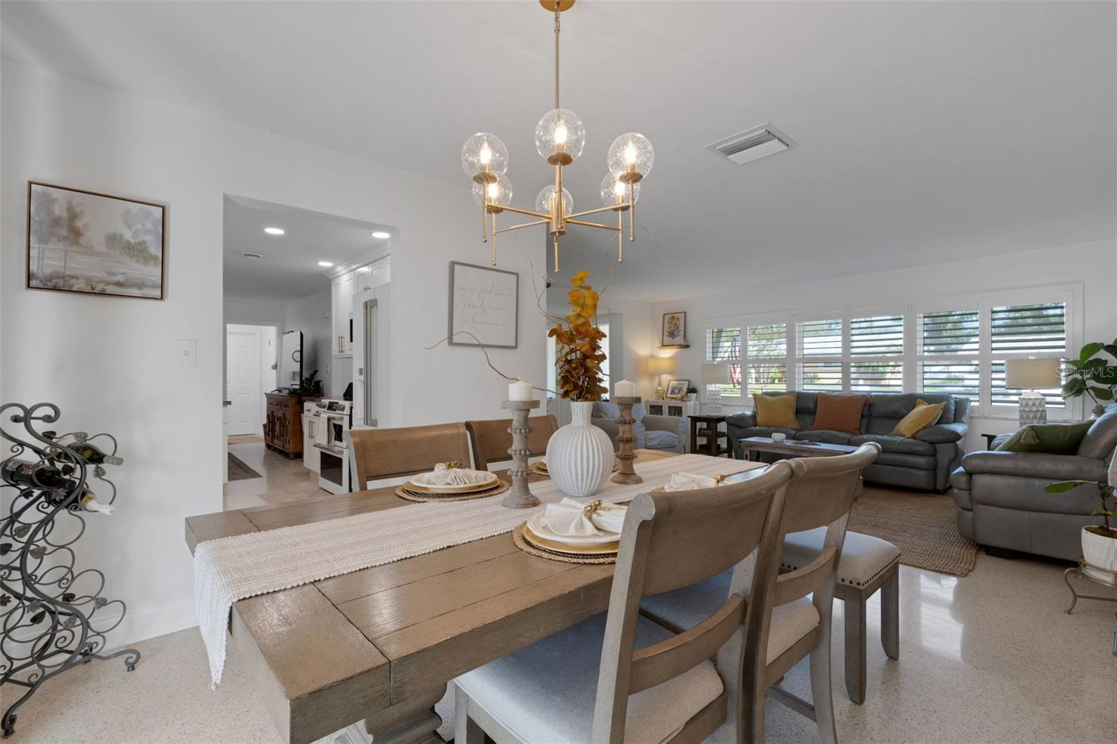 Image 12 of 62 For 2333 Glenmoor Road N
