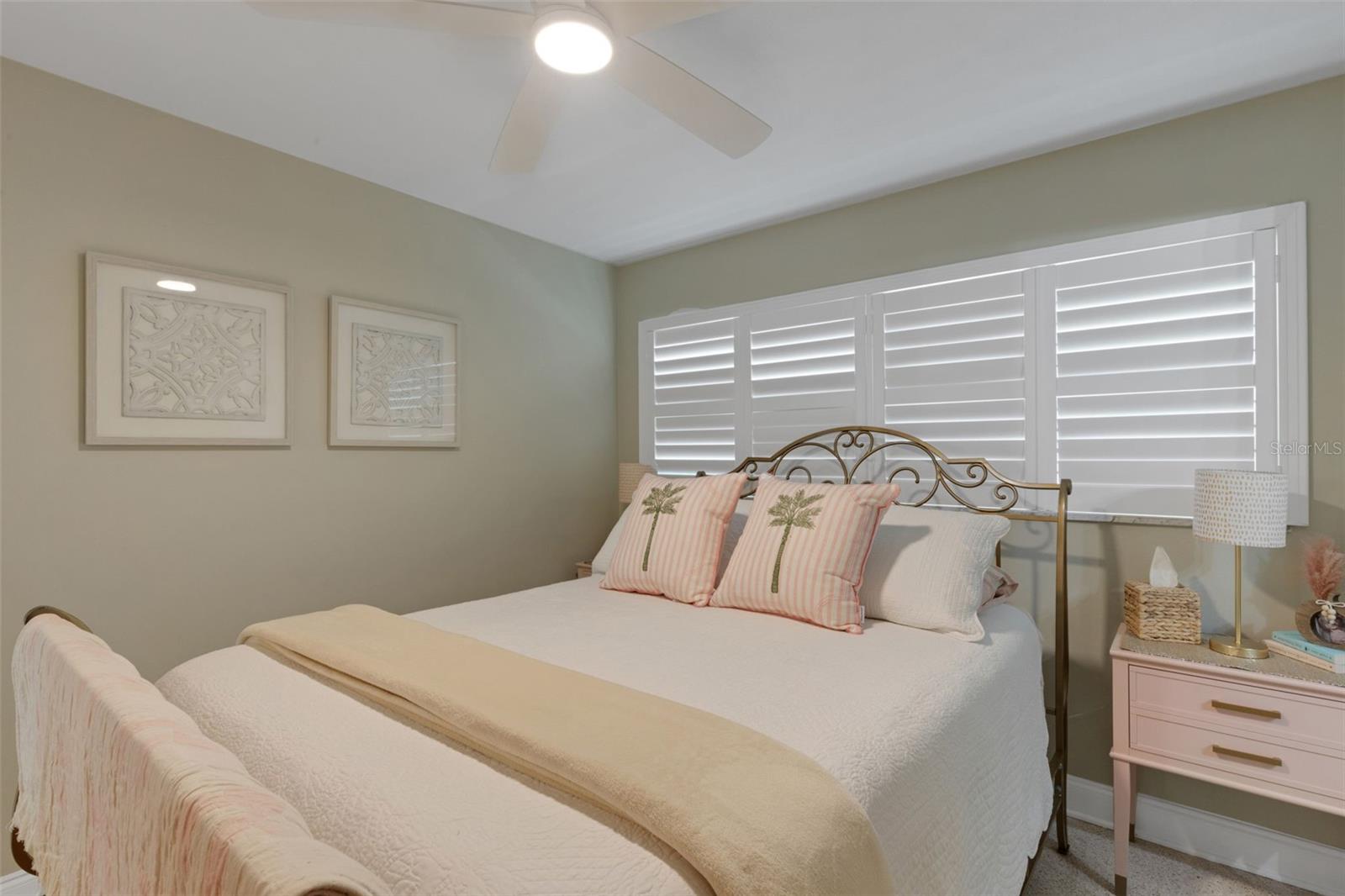 Image 33 of 62 For 2333 Glenmoor Road N