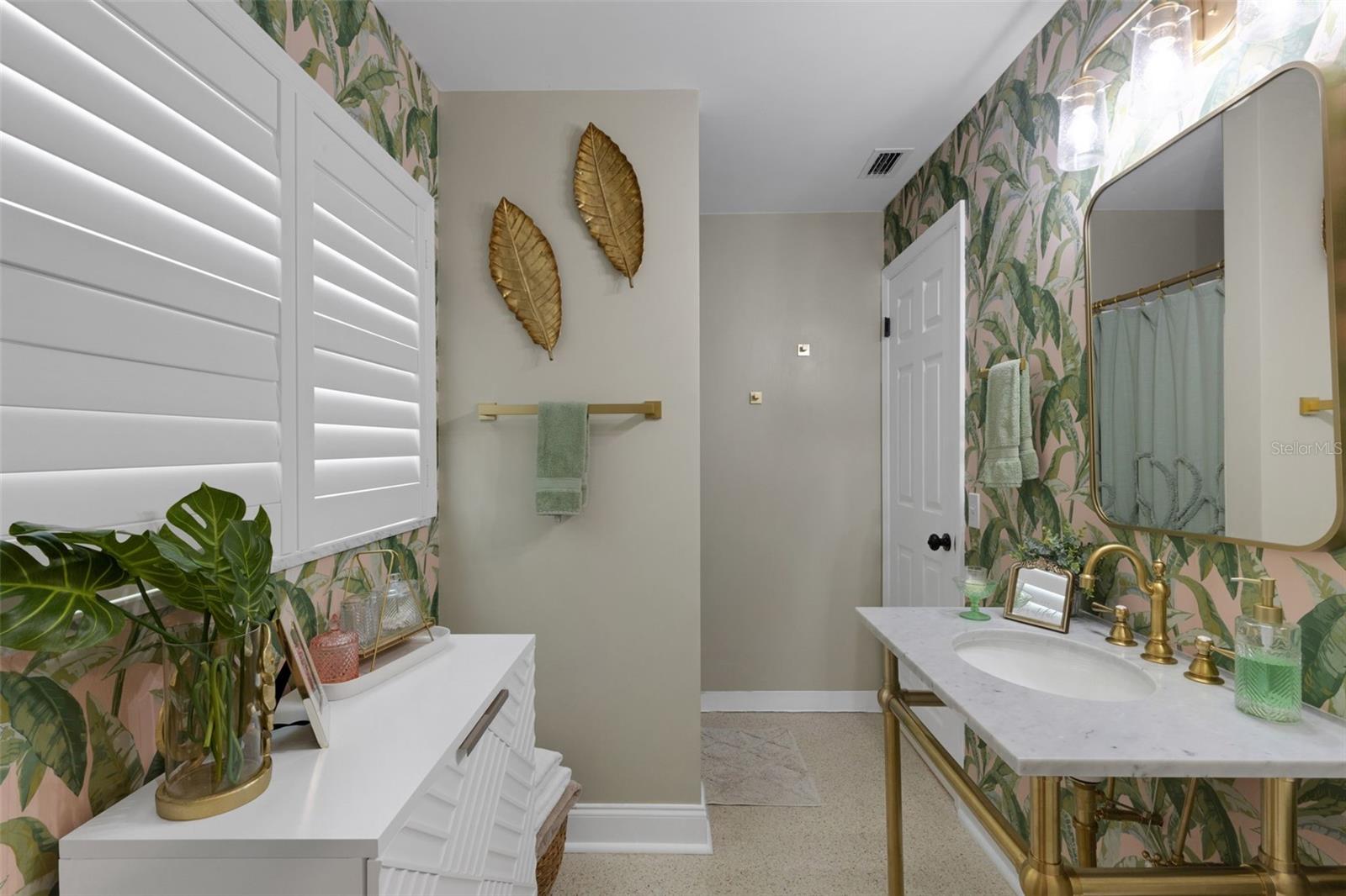 Image 35 of 62 For 2333 Glenmoor Road N