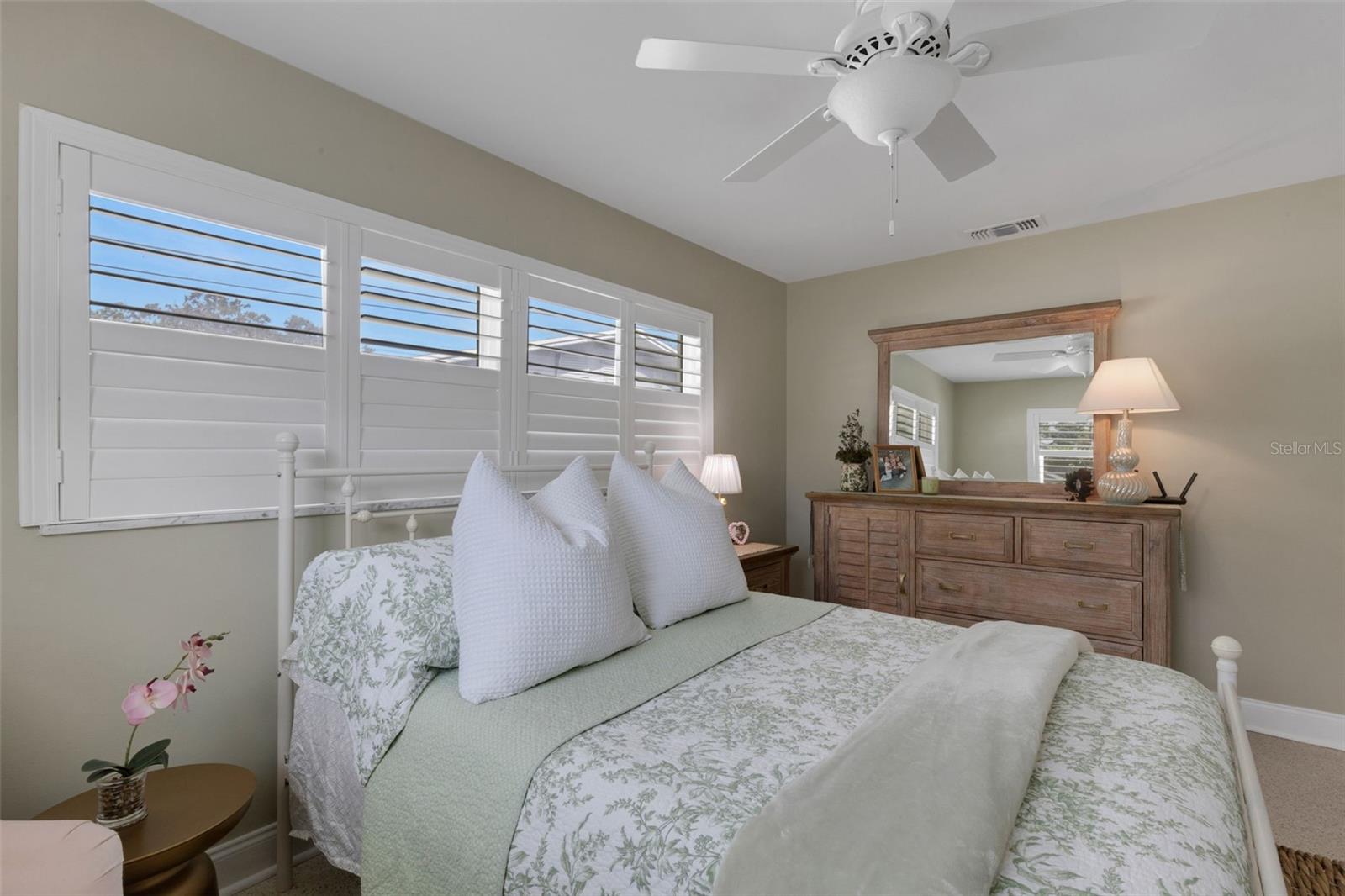 Image 39 of 62 For 2333 Glenmoor Road N