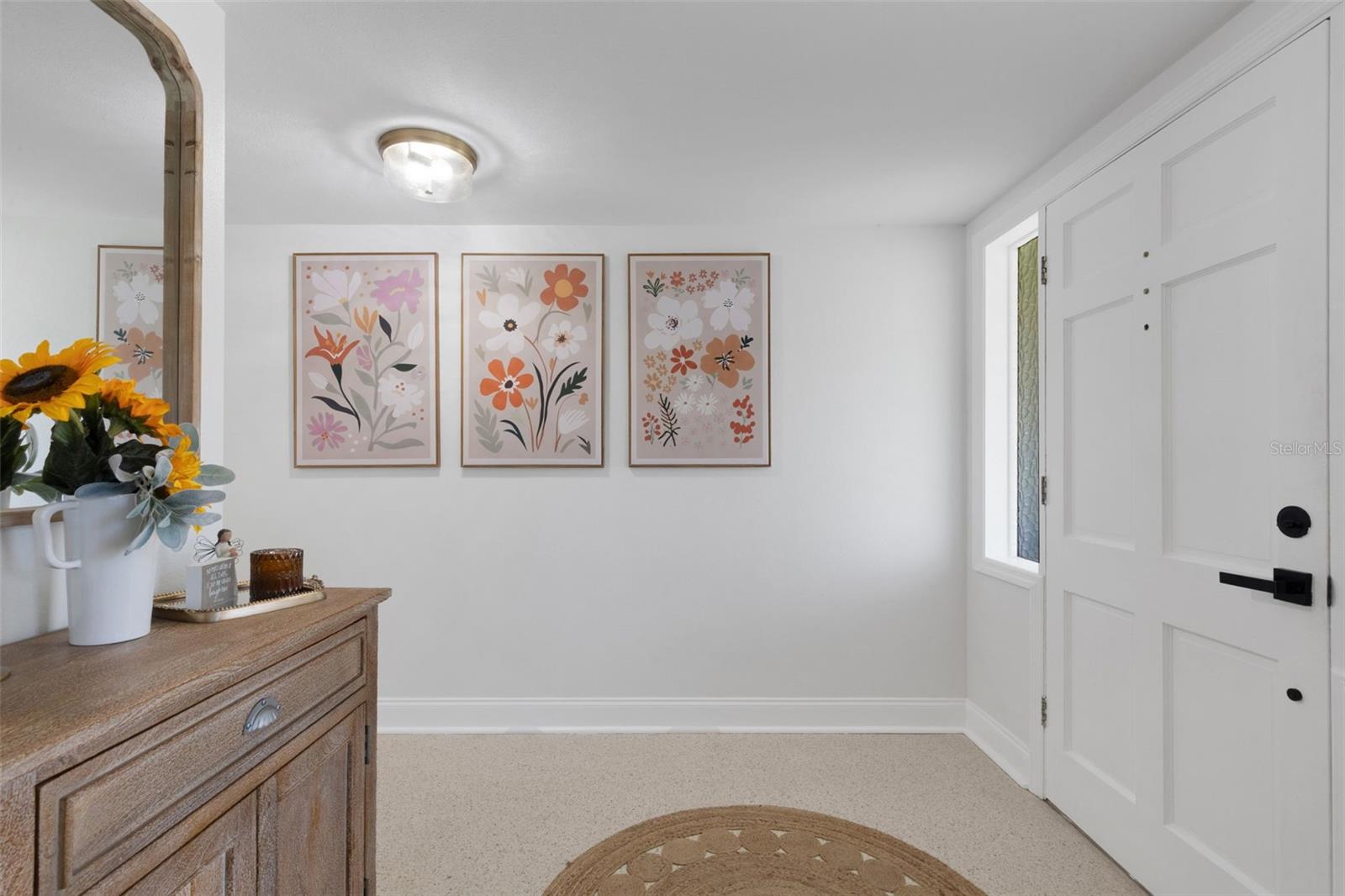 Image 4 of 62 For 2333 Glenmoor Road N
