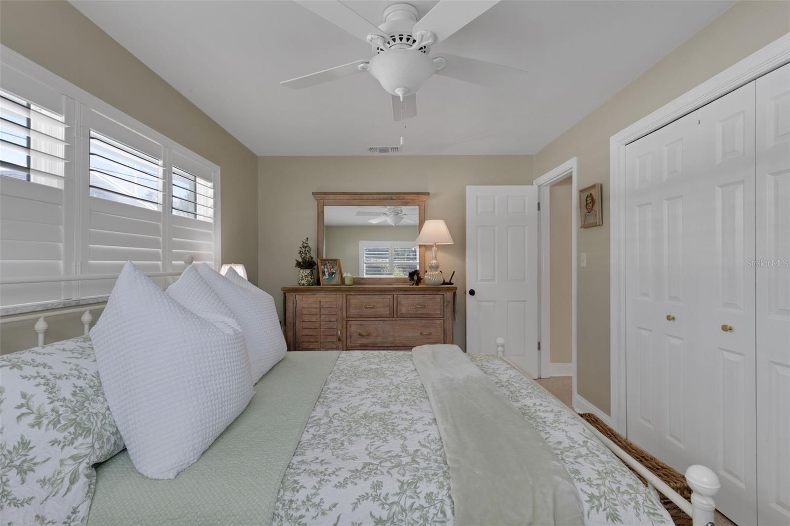 Image 40 of 62 For 2333 Glenmoor Road N
