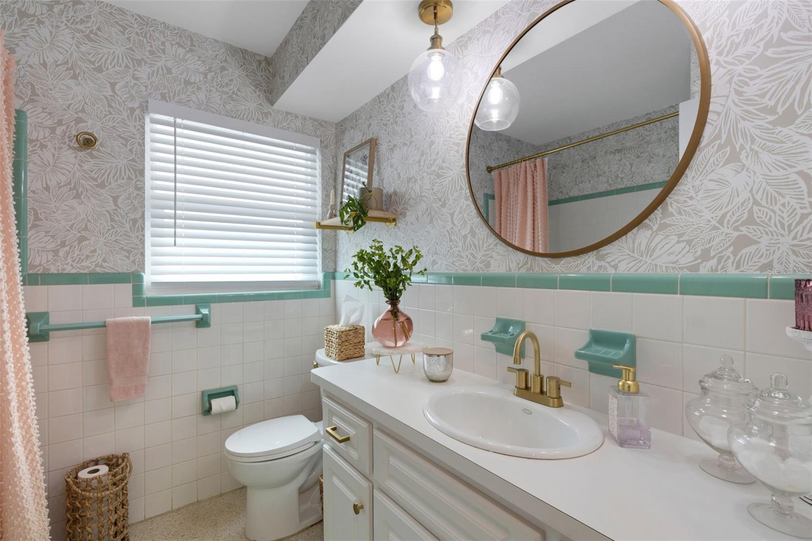 Image 41 of 62 For 2333 Glenmoor Road N