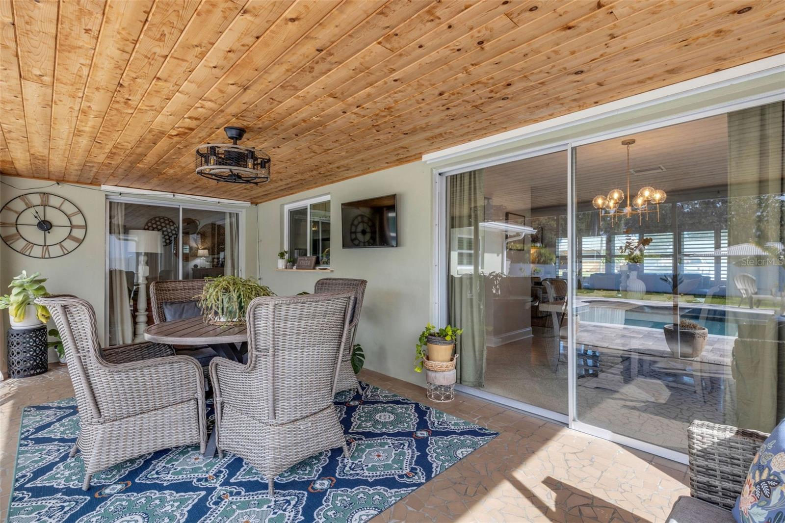 Image 48 of 62 For 2333 Glenmoor Road N