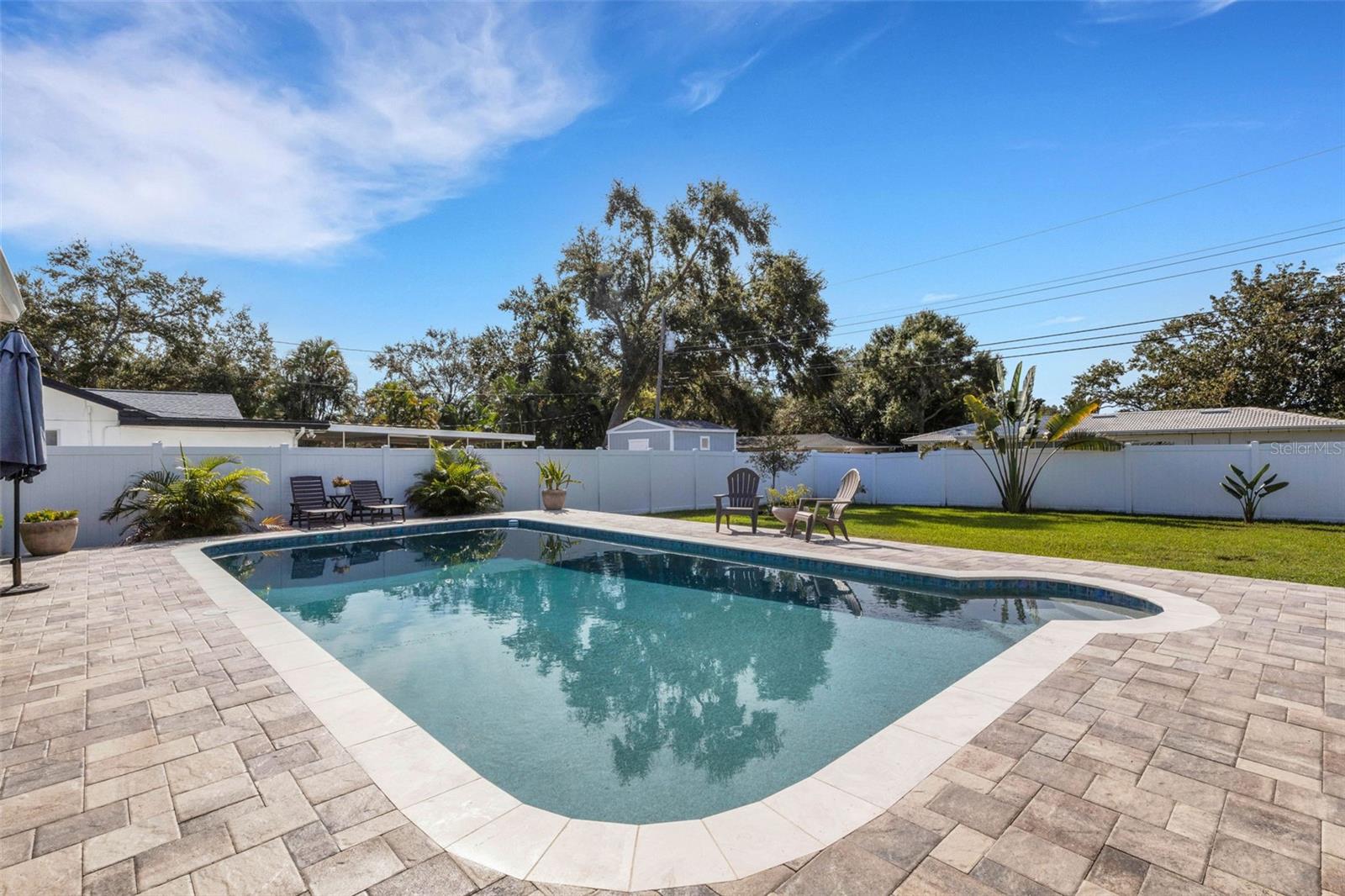 Image 50 of 62 For 2333 Glenmoor Road N