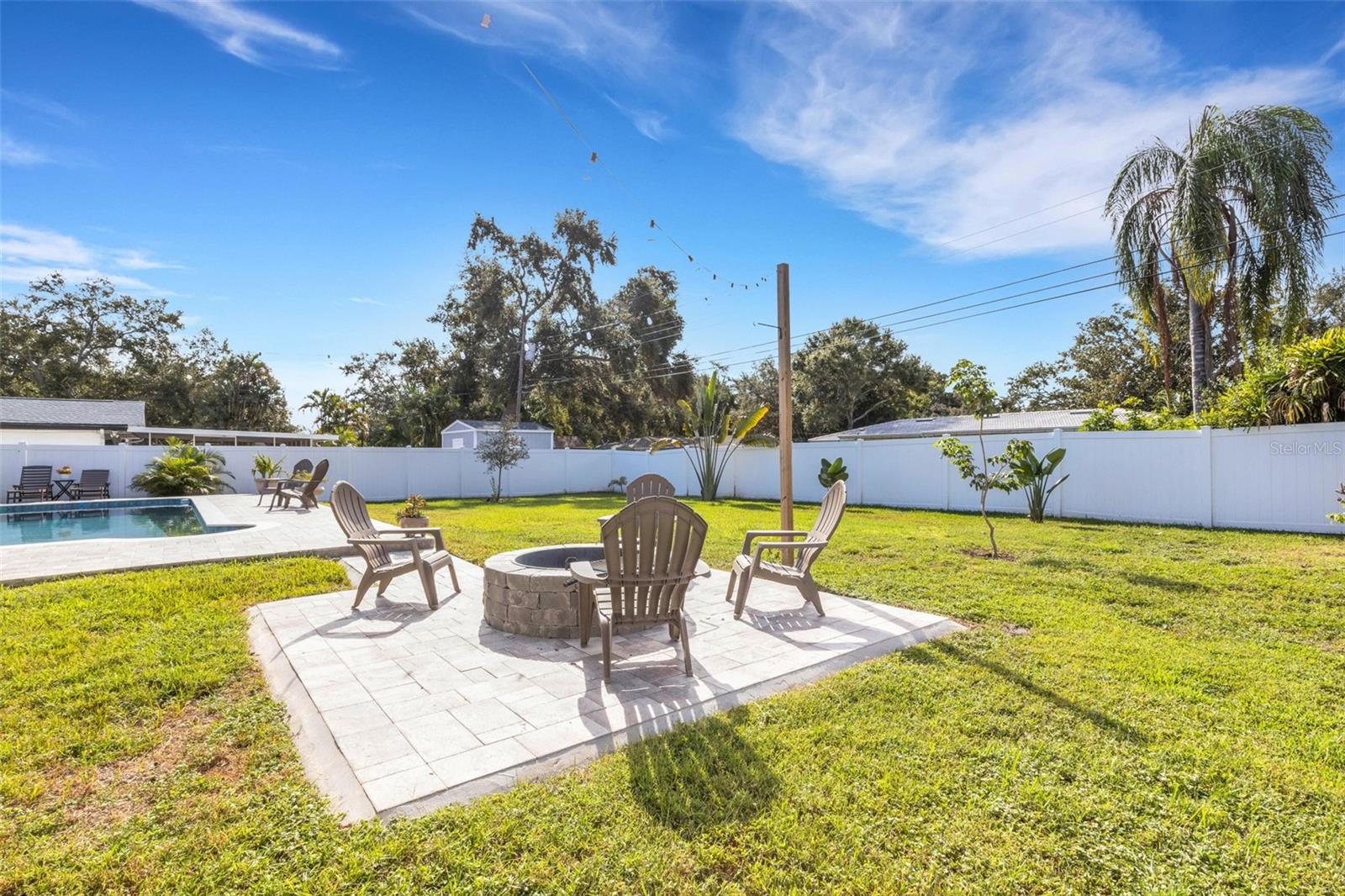 Image 55 of 62 For 2333 Glenmoor Road N