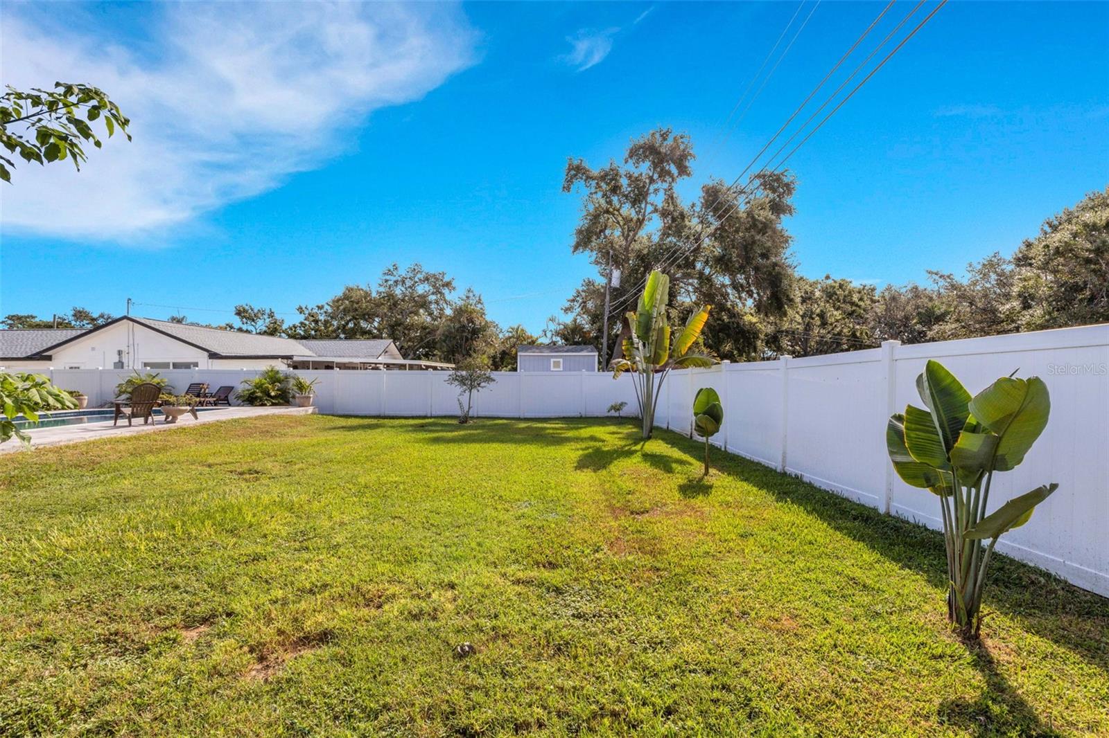 Image 58 of 62 For 2333 Glenmoor Road N