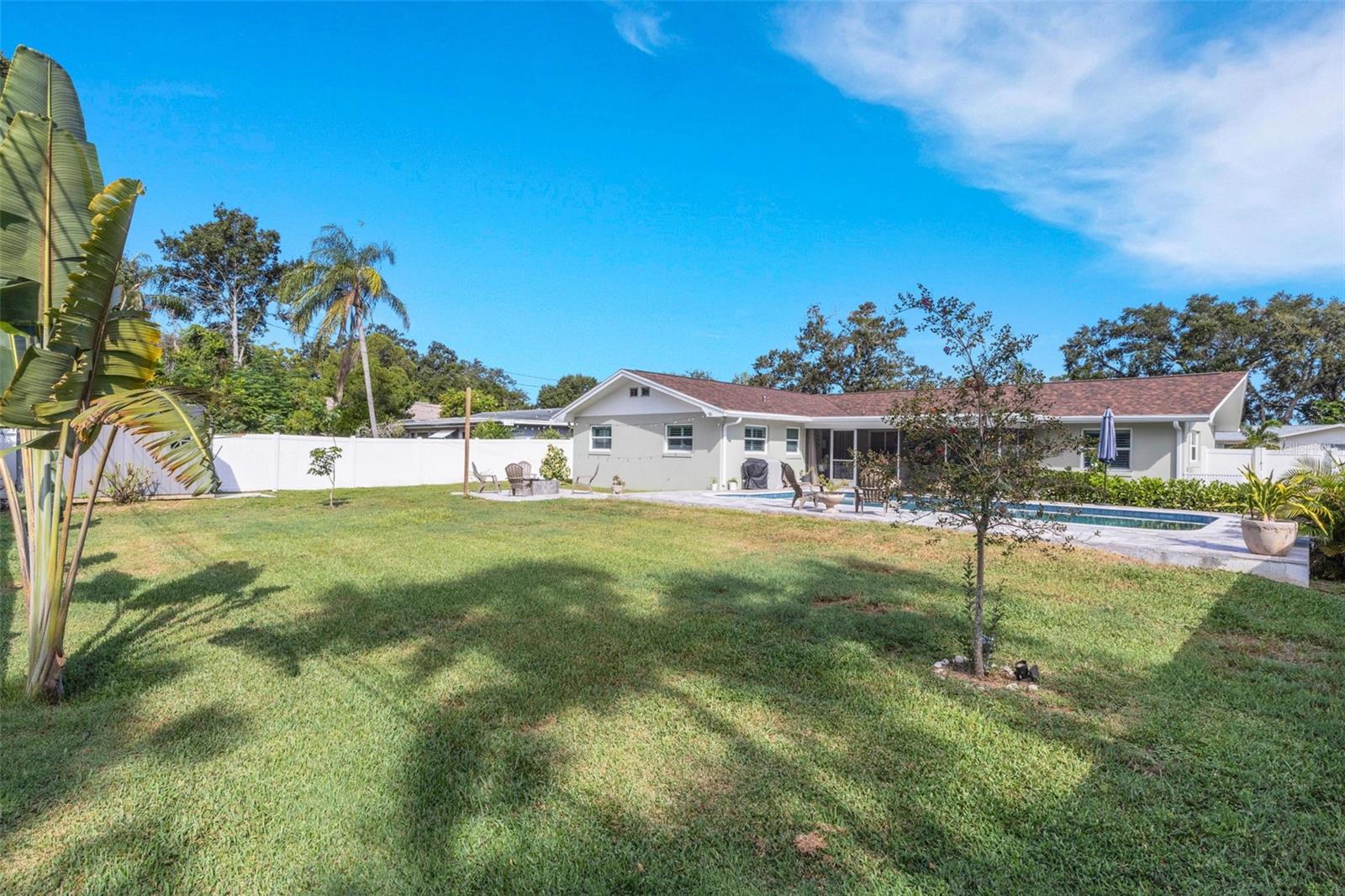 Image 59 of 62 For 2333 Glenmoor Road N