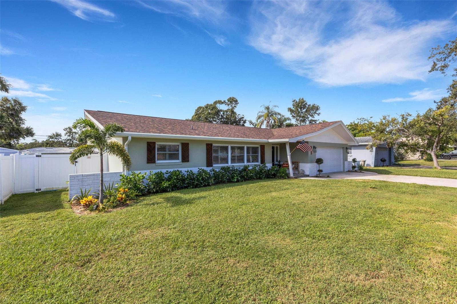 Image 62 of 62 For 2333 Glenmoor Road N