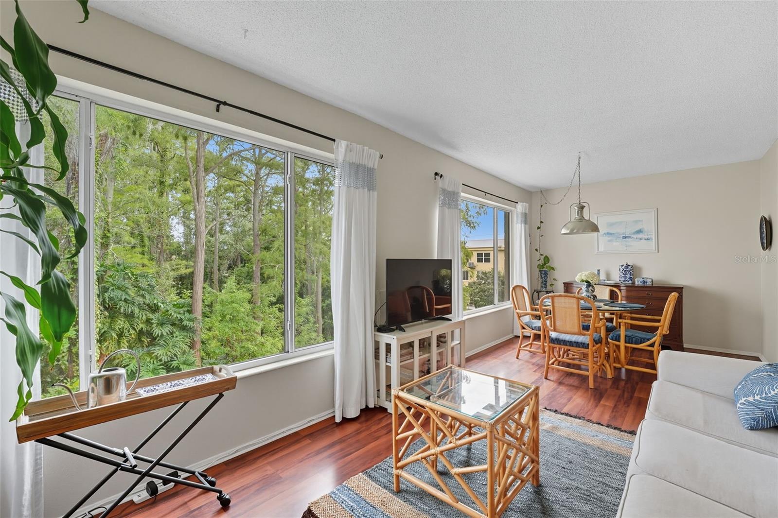 Image 14 of 49 For 2430 Florentine Way 56