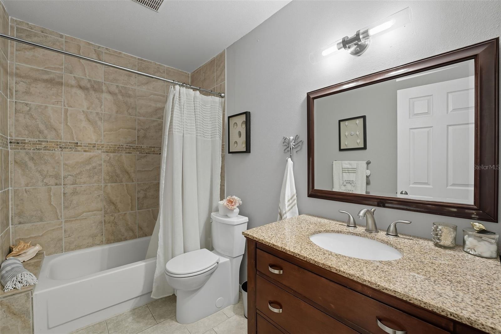 Image 21 of 49 For 2430 Florentine Way 56