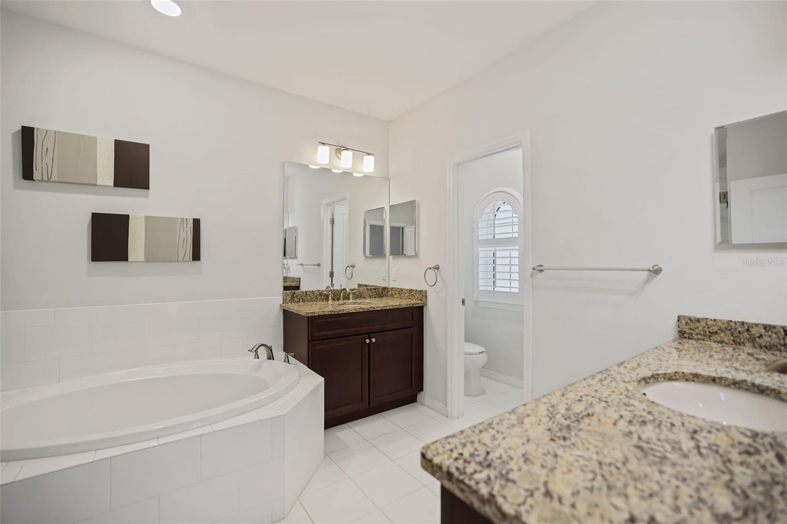 Image 35 of 48 For 503 Trask Street