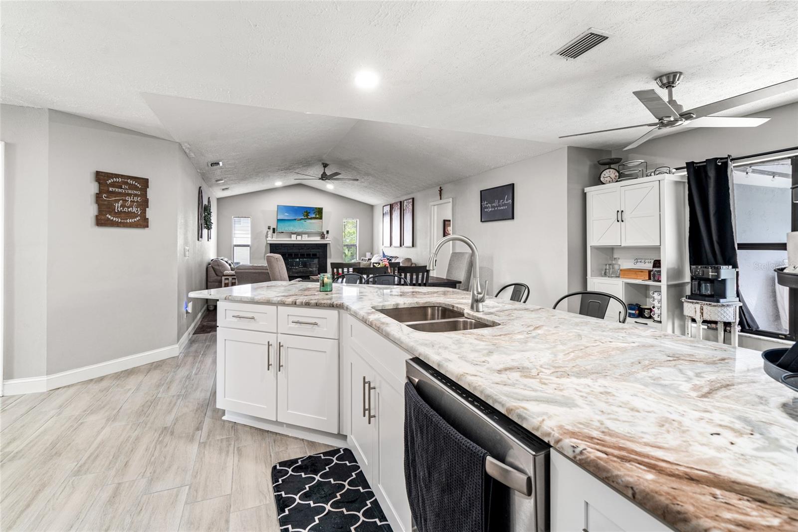 Image 16 of 37 For 3757 Lake Drive