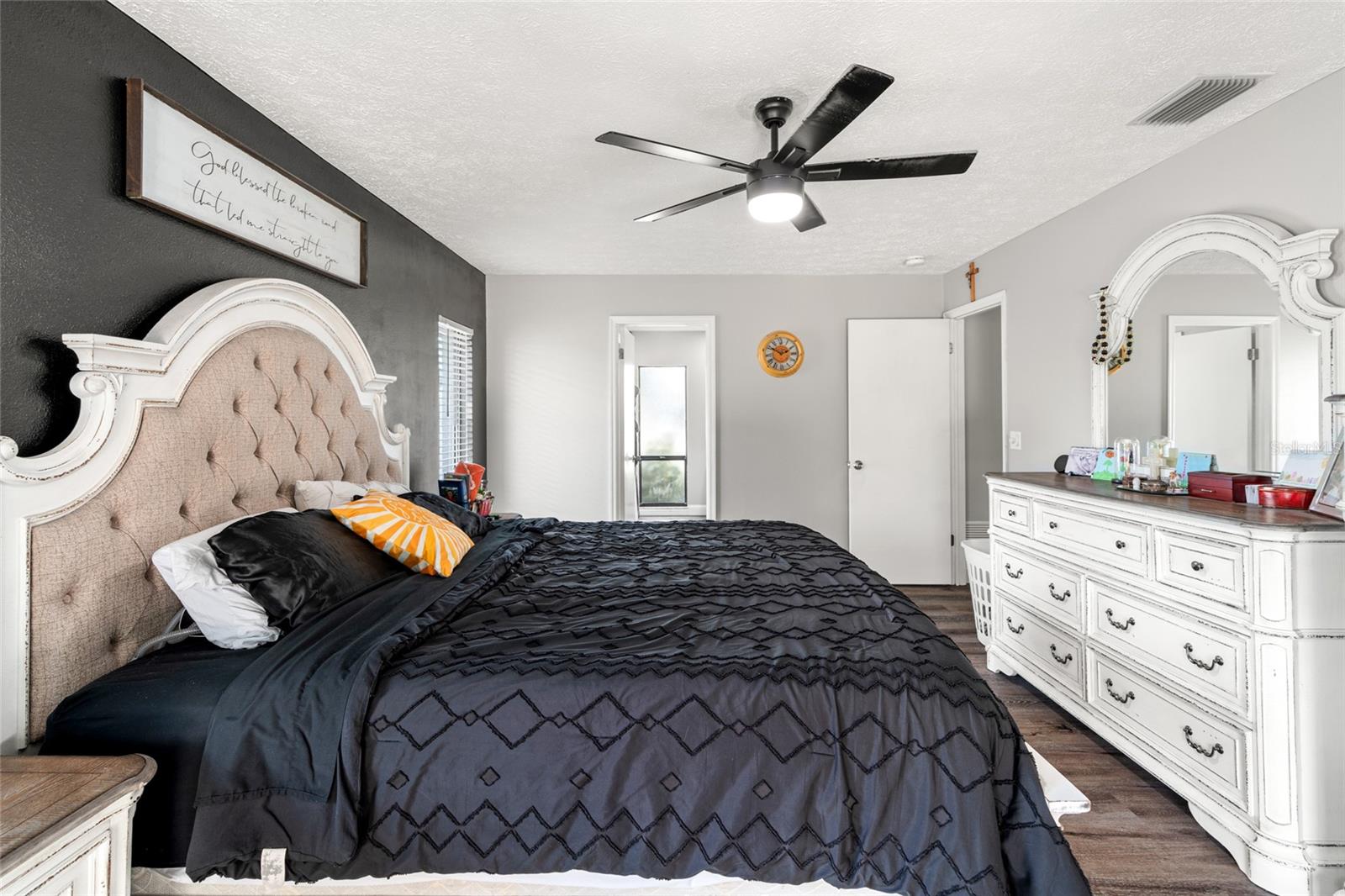 Image 9 of 37 For 3757 Lake Drive