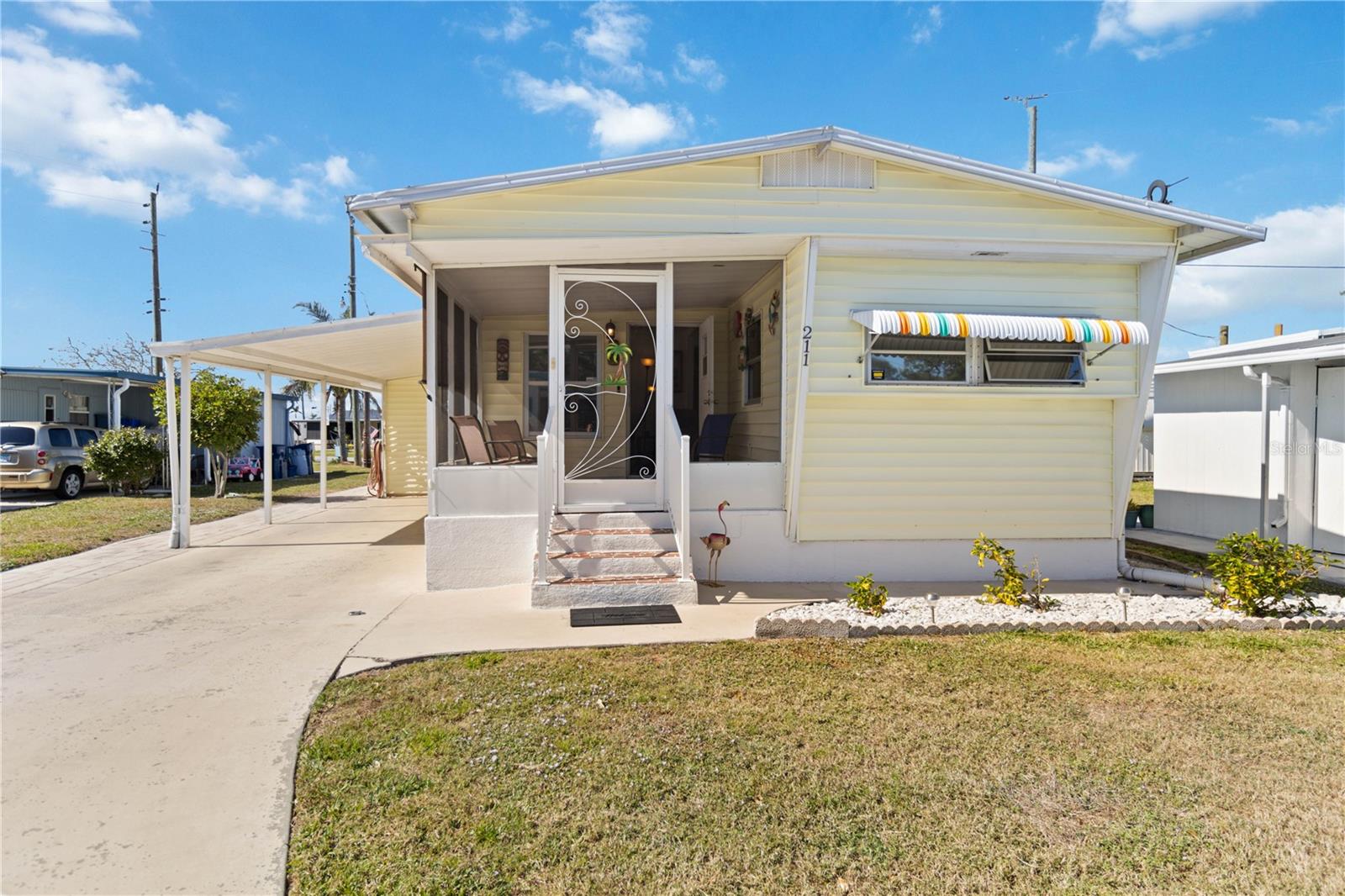 Details for 211 52nd Avenue Plaza W, BRADENTON, FL 34207