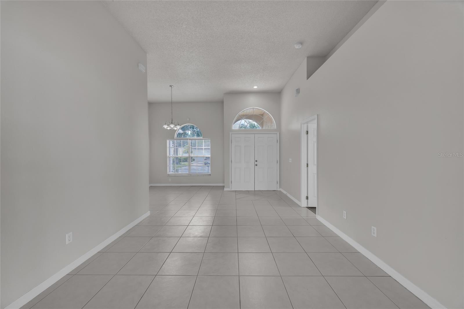 Image 3 of 35 For 1047 Durango Loop Street