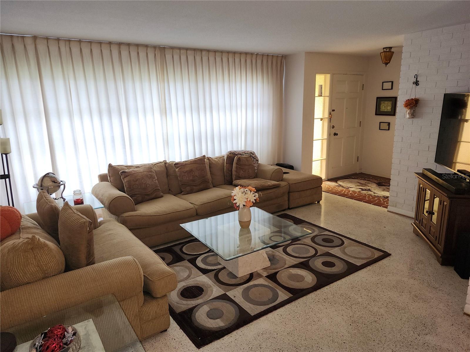 Image 2 of 13 For 1800 Kay Drive