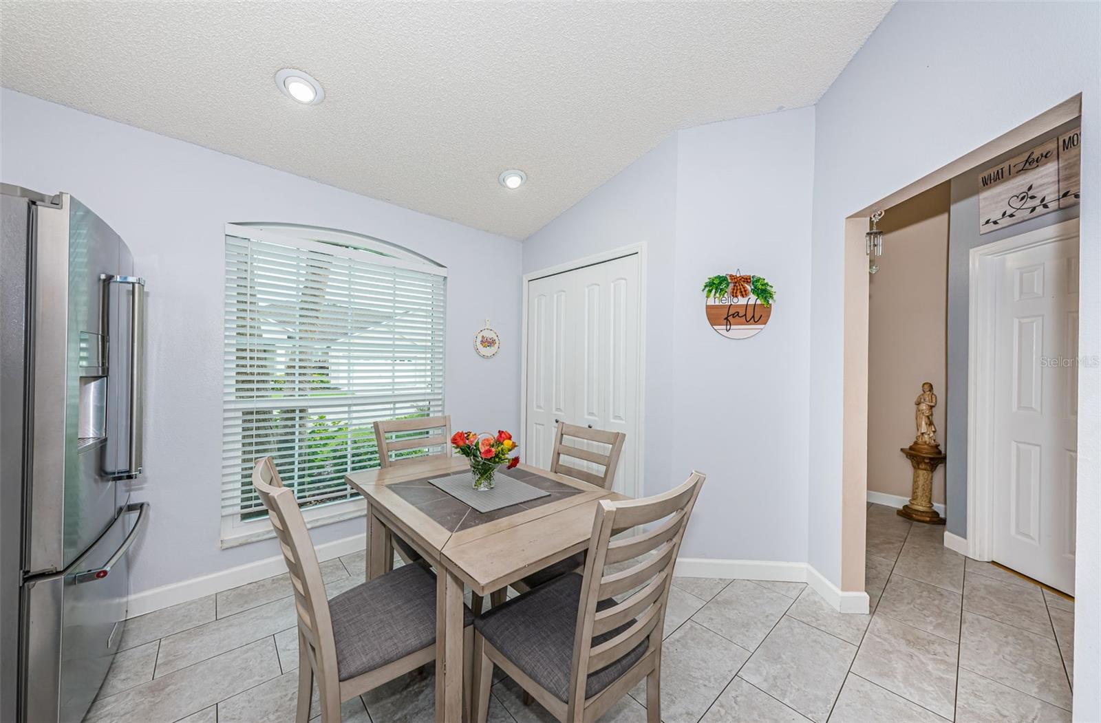Image 20 of 40 For 10562 Alvarado Court