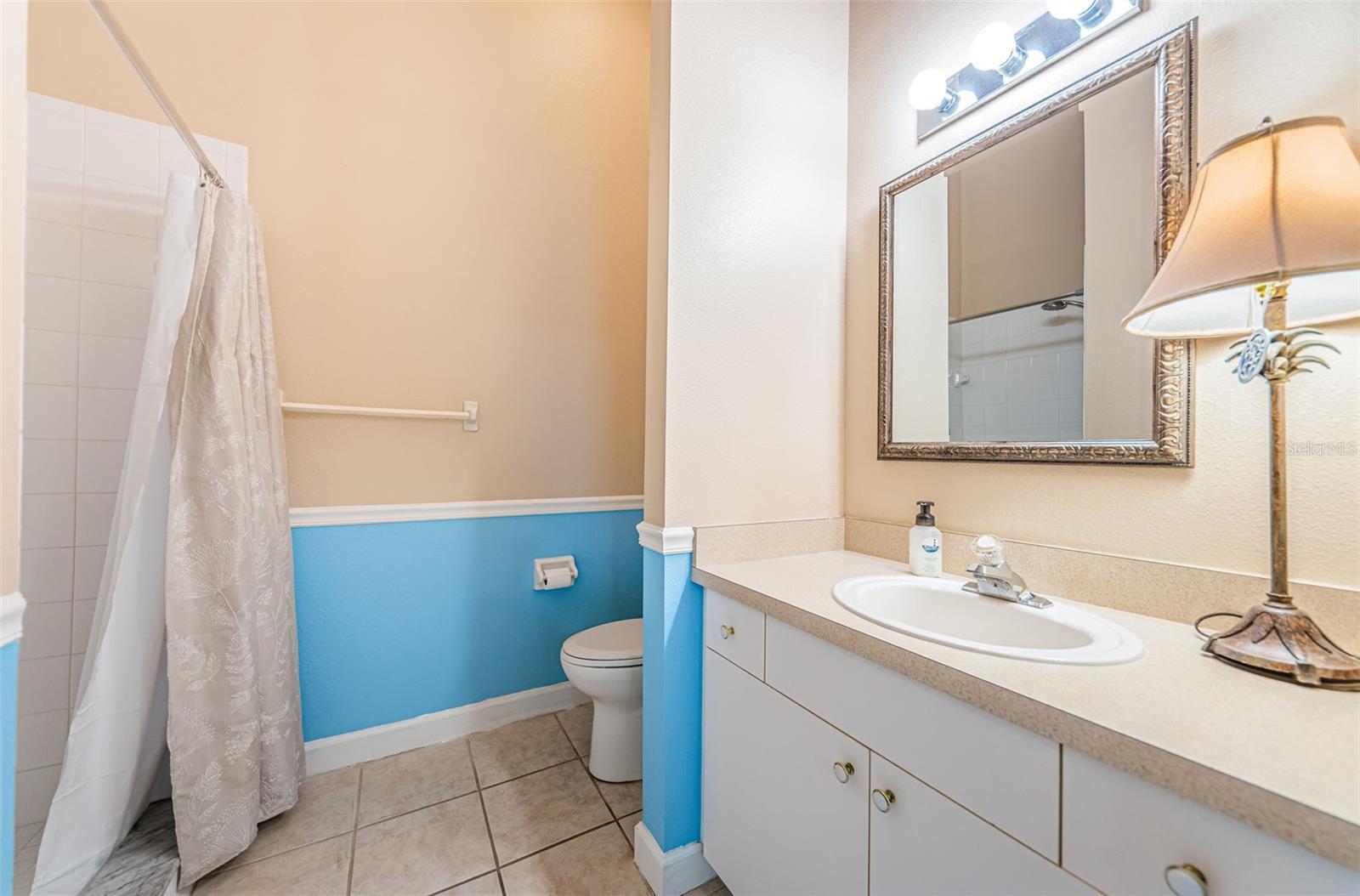 Image 27 of 40 For 10562 Alvarado Court