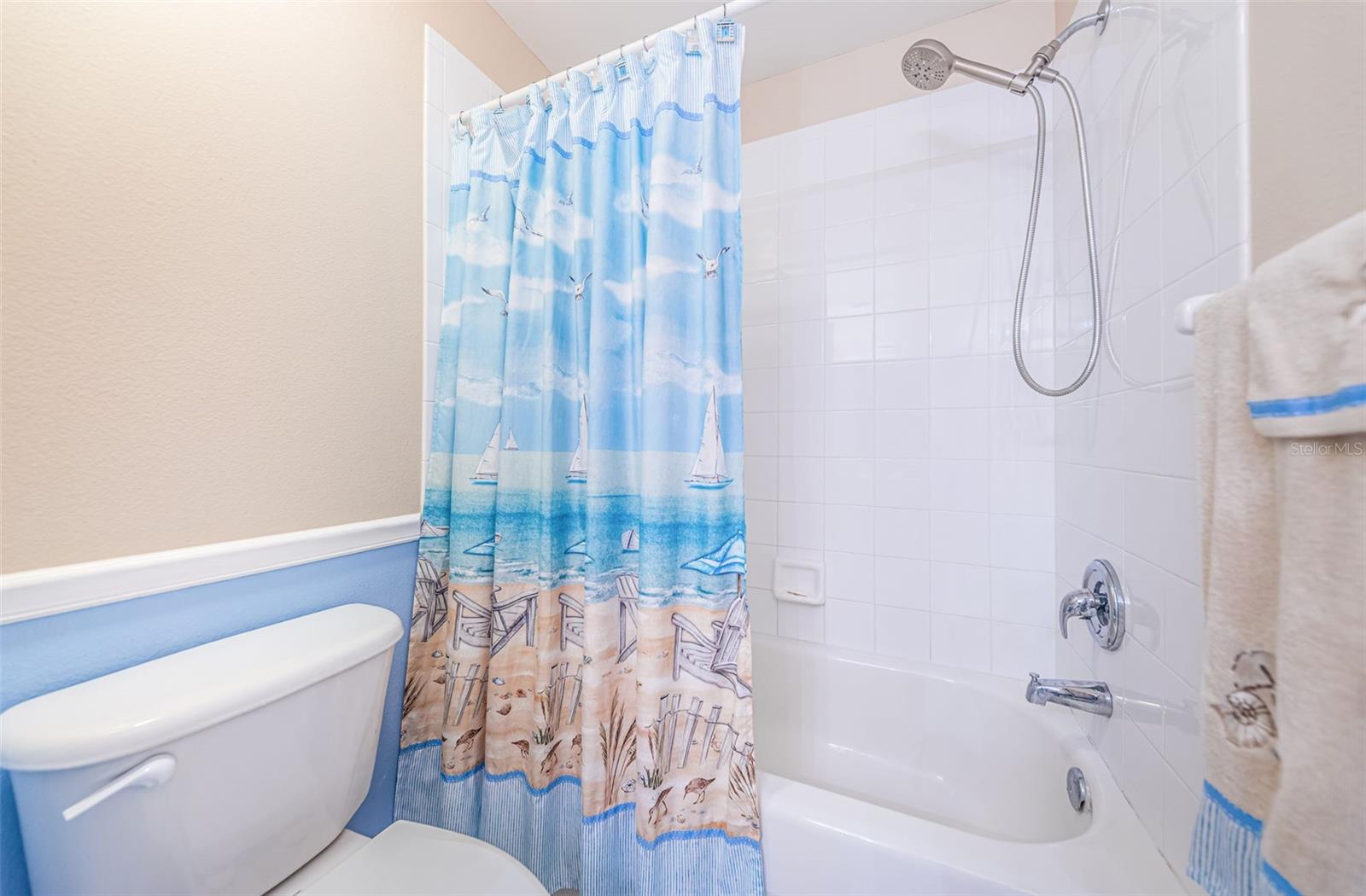 Image 33 of 40 For 10562 Alvarado Court