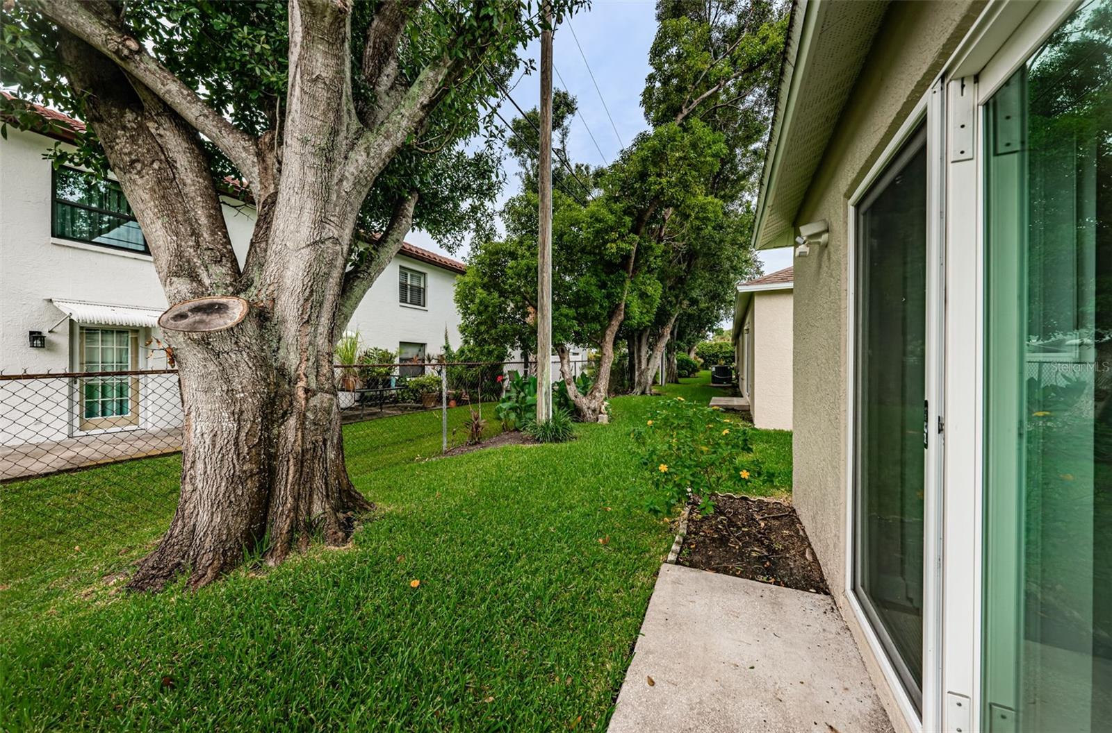 Image 38 of 40 For 10562 Alvarado Court