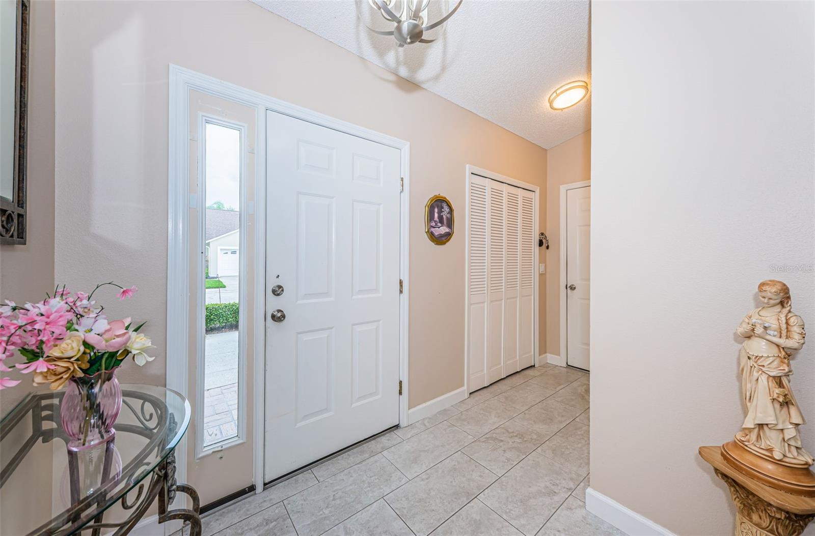 Image 6 of 40 For 10562 Alvarado Court