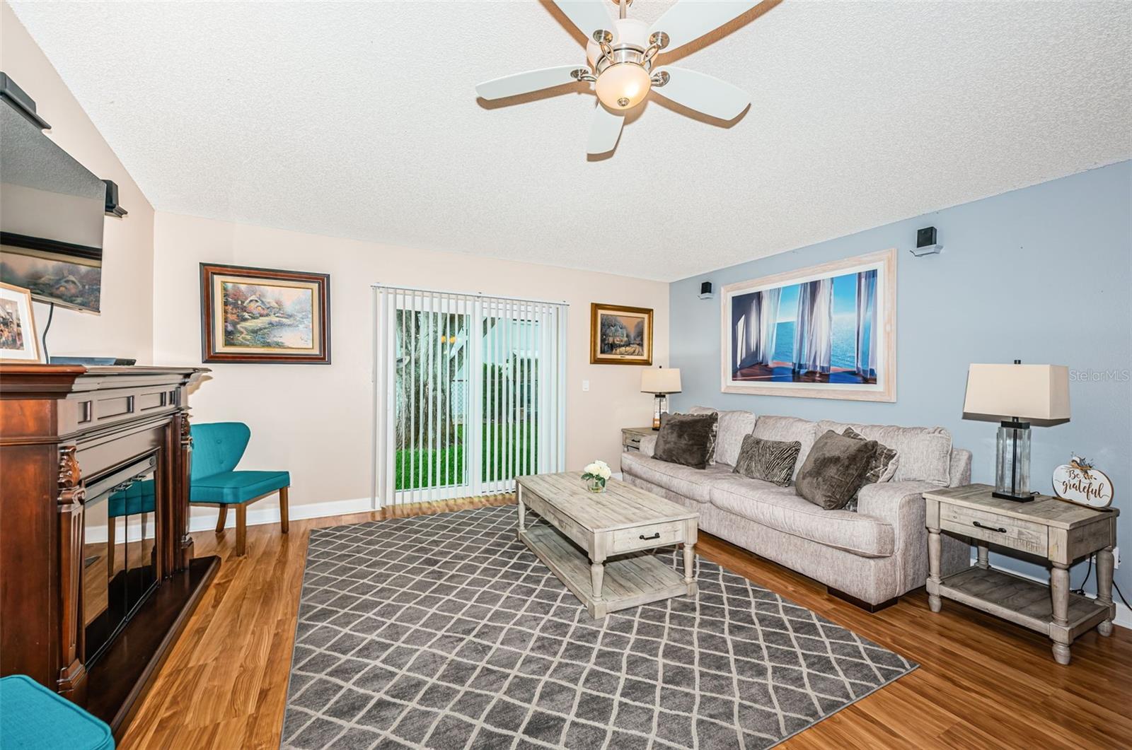 Image 7 of 40 For 10562 Alvarado Court
