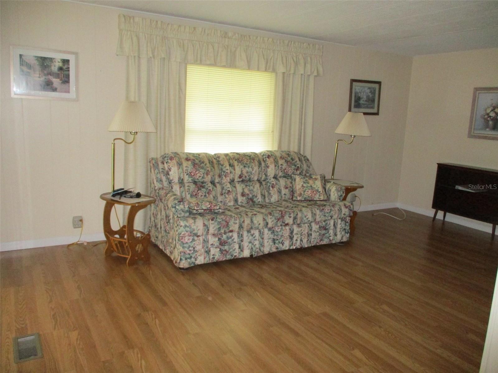 Image 10 of 18 For 38529 Monet Drive