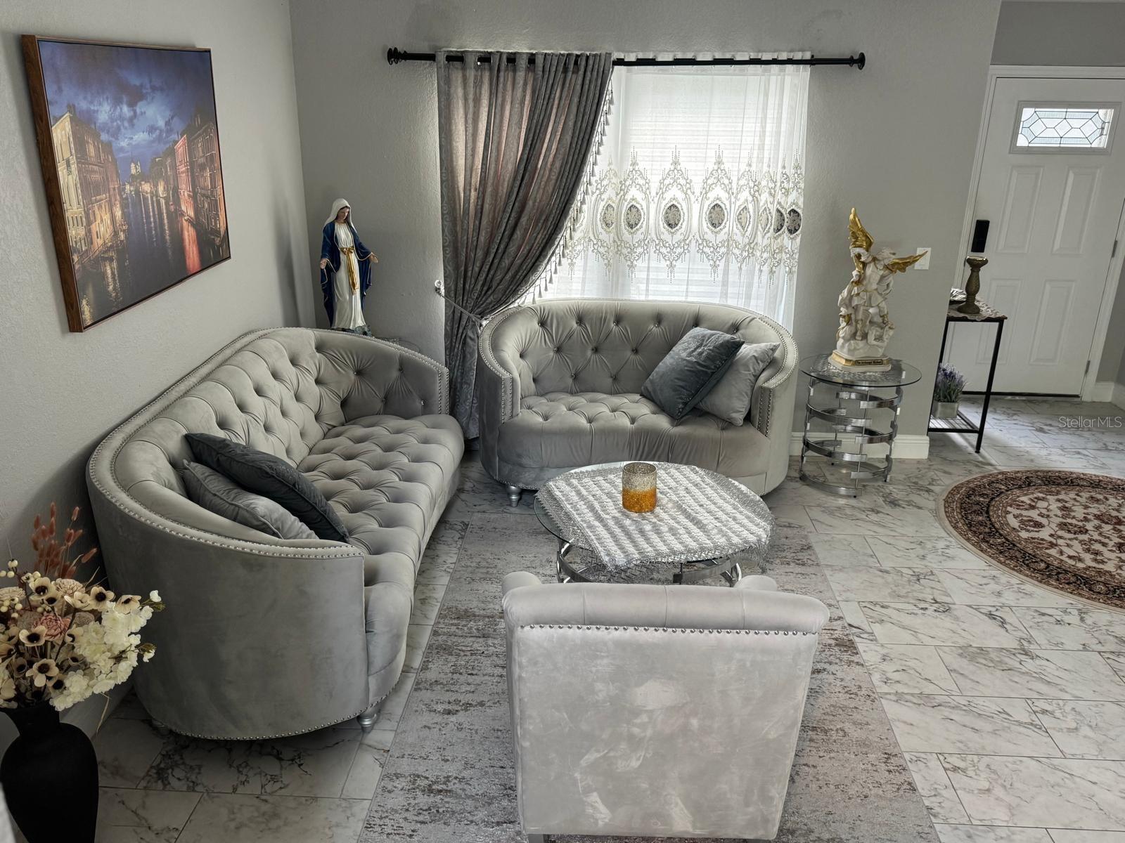 Listing photo id 8 for 5221 Spike Horn Drive