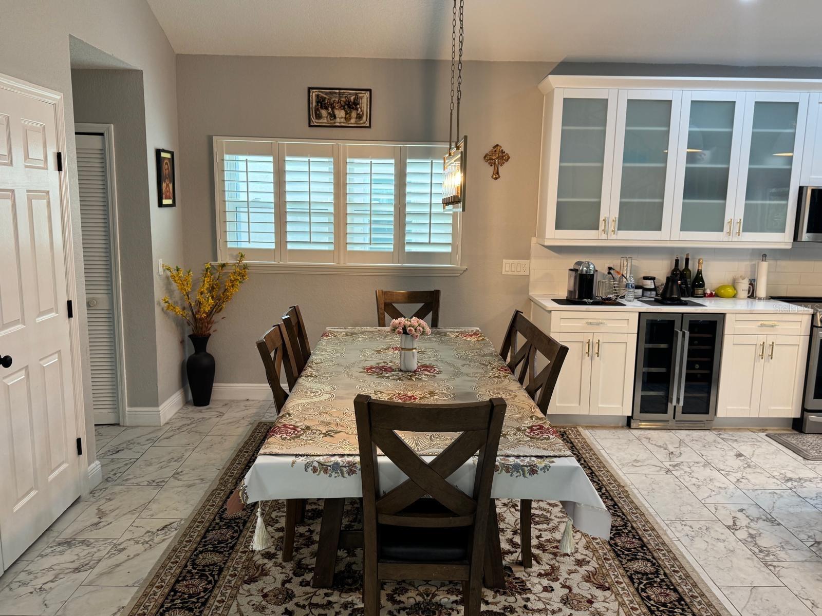 Listing photo id 10 for 5221 Spike Horn Drive